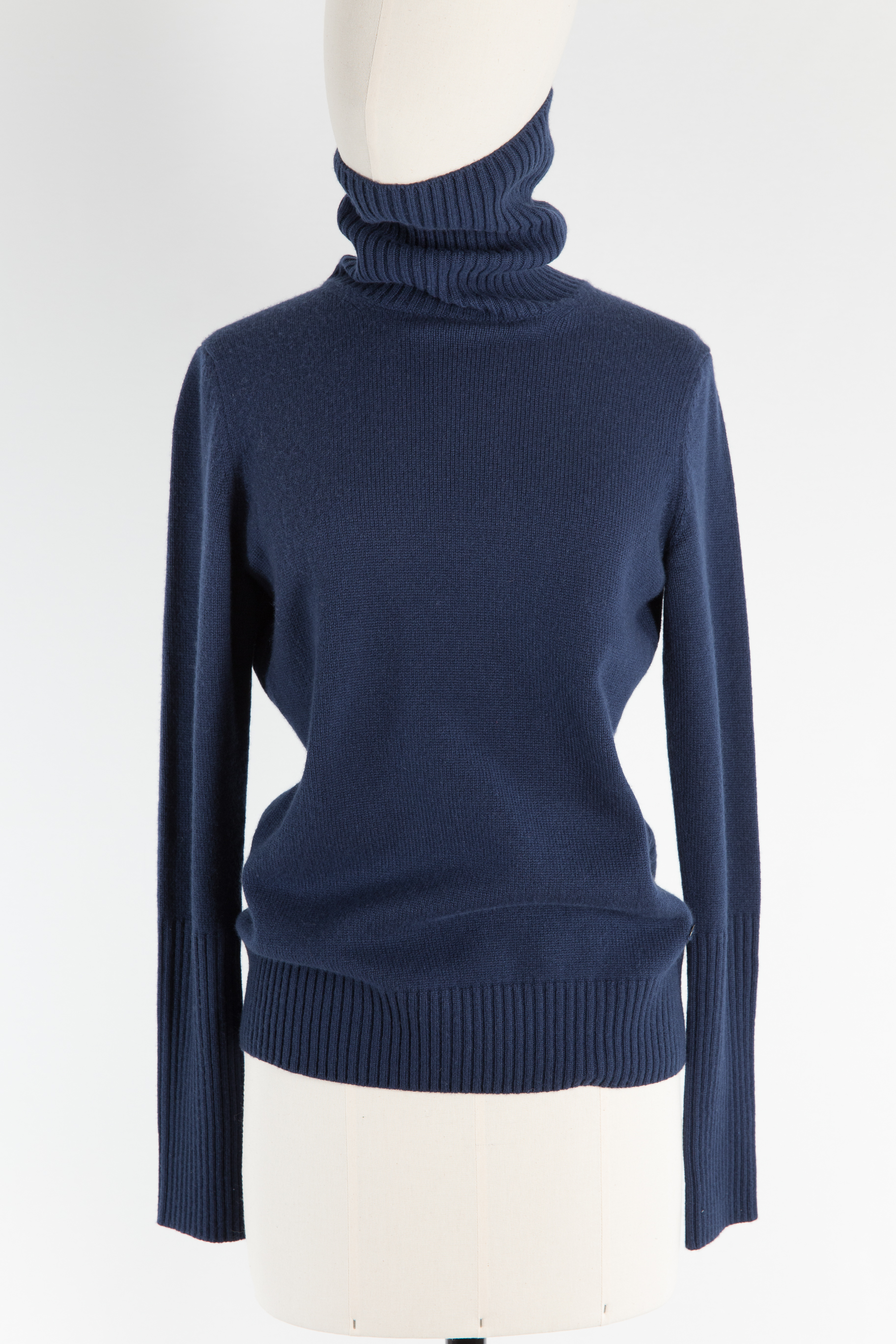 Loro Piana Sweater, IT40 - Huntessa Luxury Online Consignment Boutique