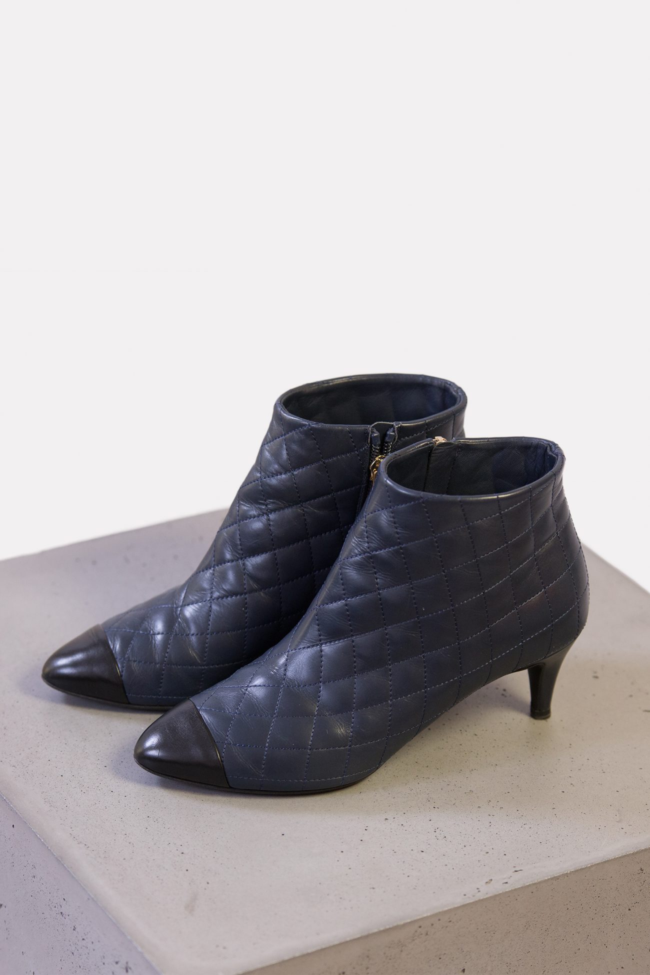 Dior Boots, 36.5 - Huntessa Luxury Online Consignment Boutique