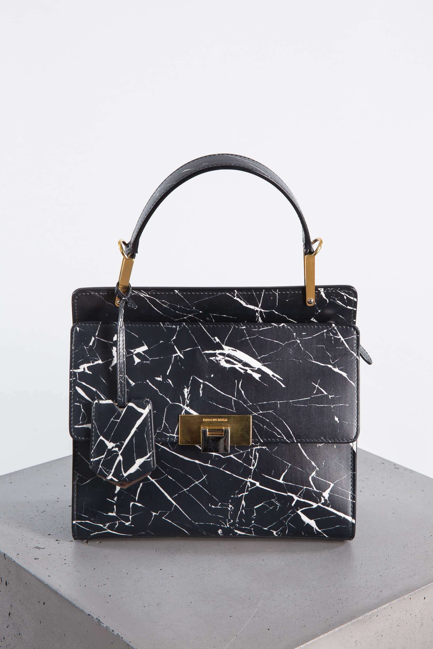 Balenciaga Shoulder Bag Huntessa Luxury Online Consignment Boutique