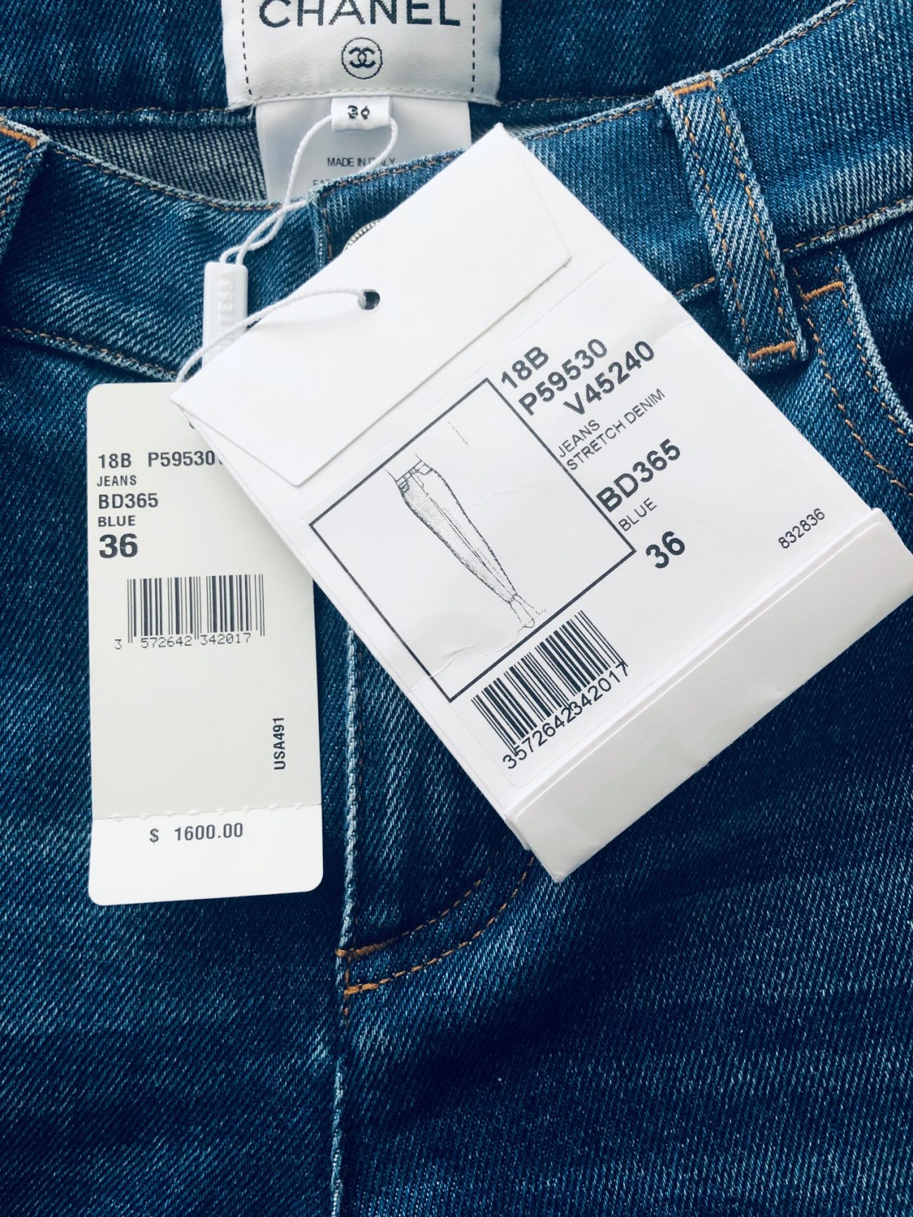Chanel Jeans, FR36 - Huntessa Luxury Online Consignment Boutique Chanel Jeans, FR36 - Huntessa Luxury Online Consignment Boutique