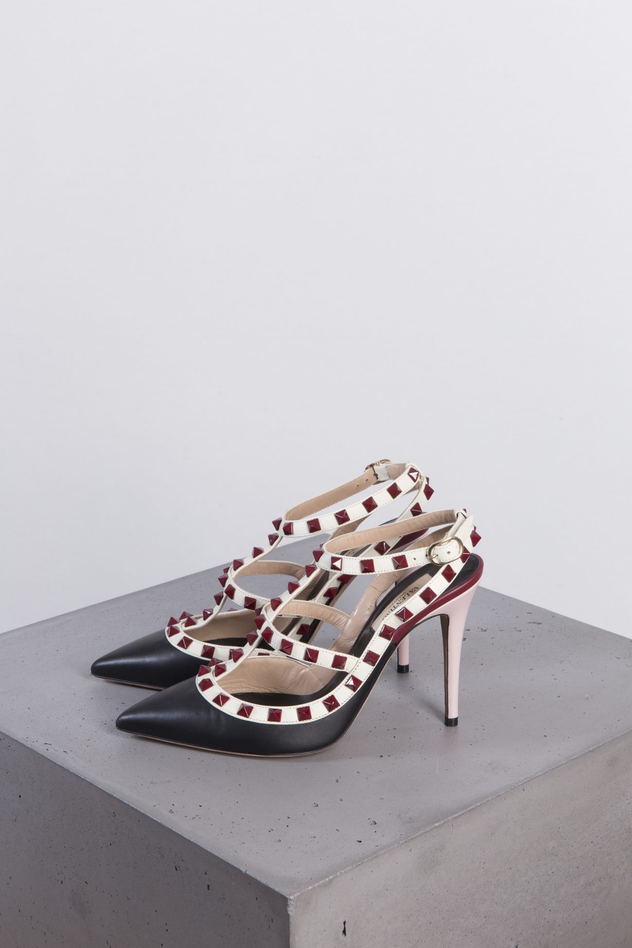 Valentino Shoes, 37 - Online Consignment Boutique