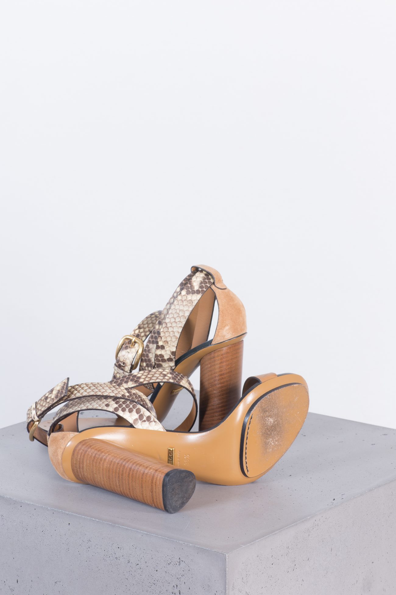 Gucci Sandals, 38.5 - Huntessa Luxury Online Consignment Boutique