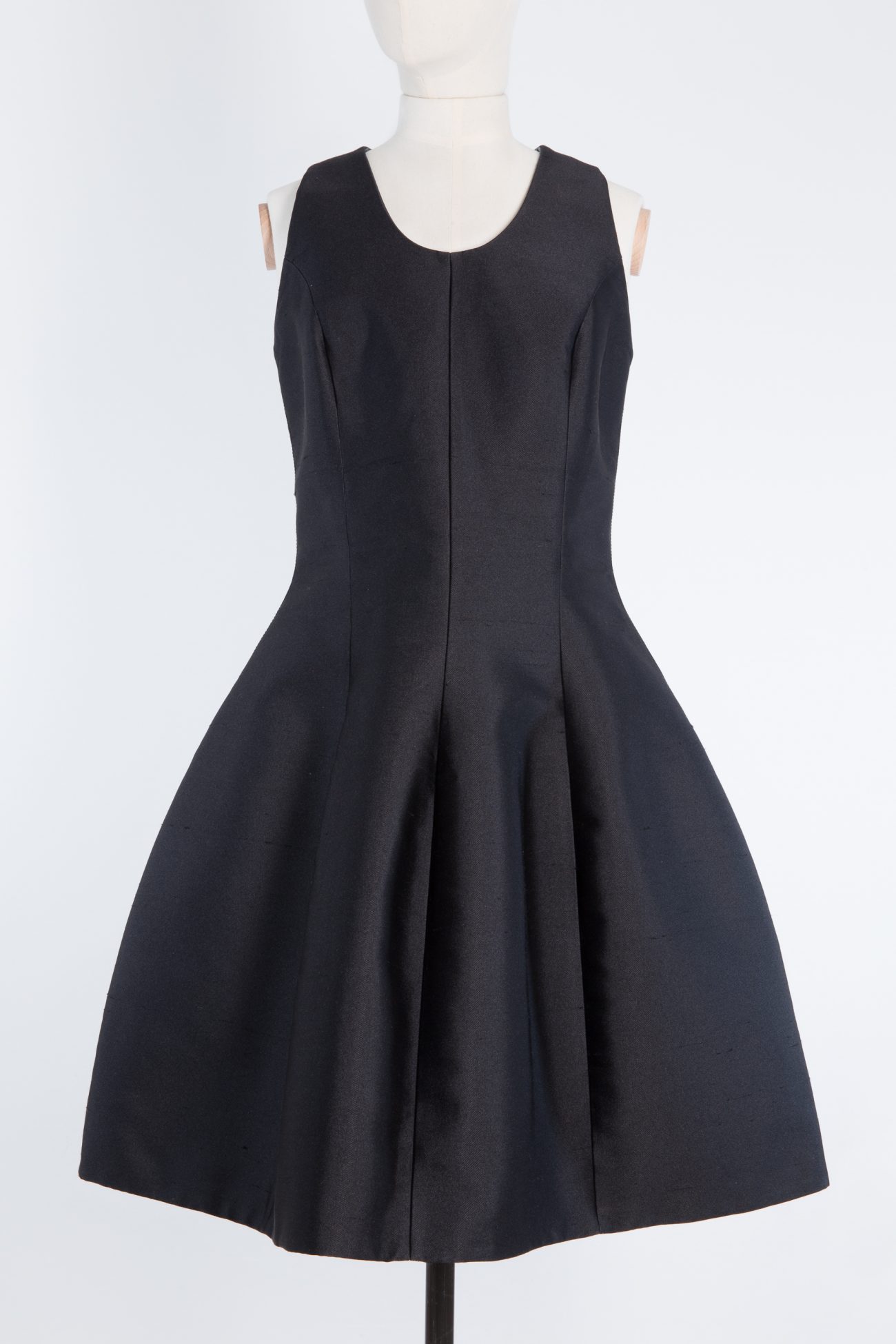 Louis Vuitton Dress 18B collection