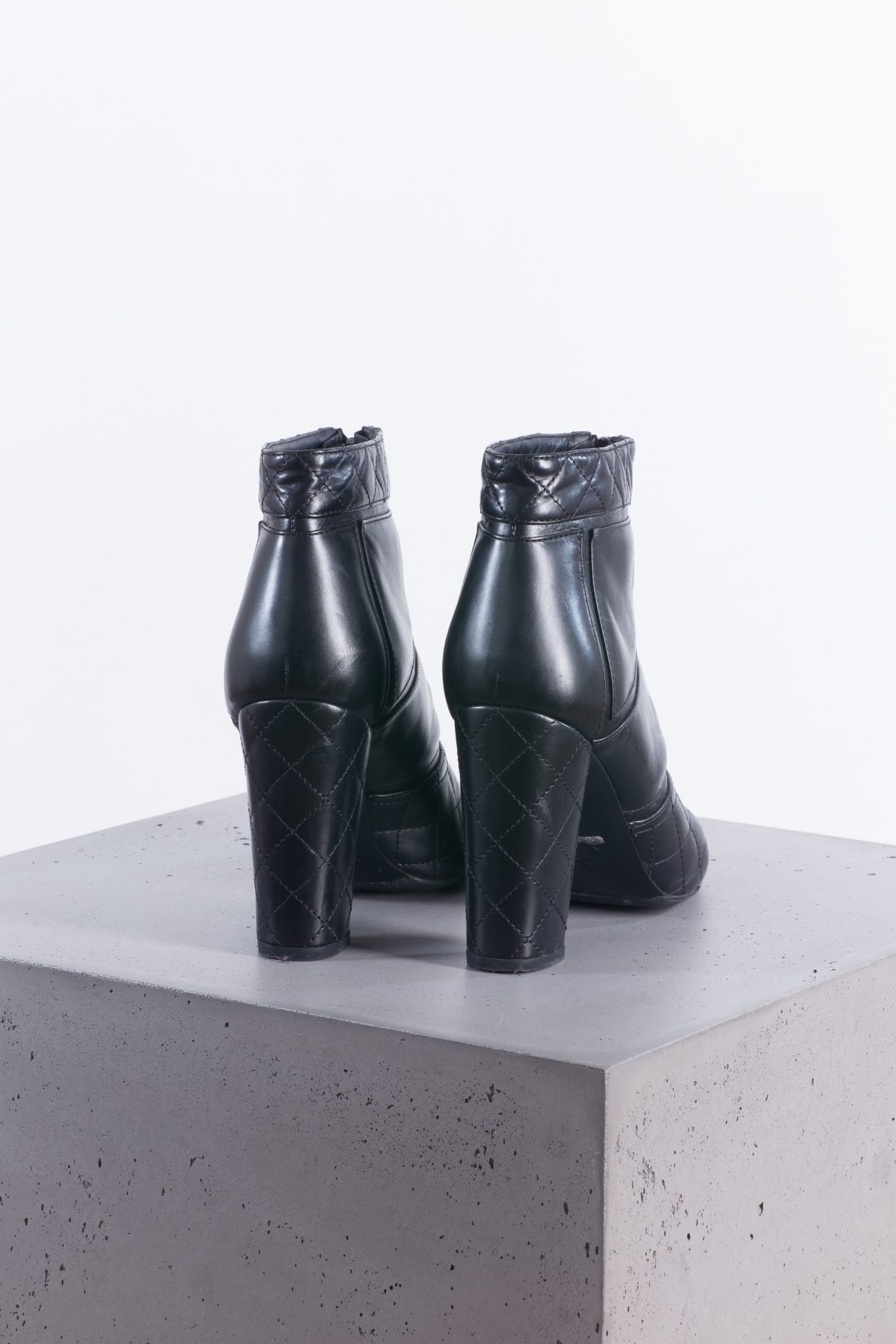 Chanel Boots, 39 - Huntessa Luxury Online Consignment Boutique