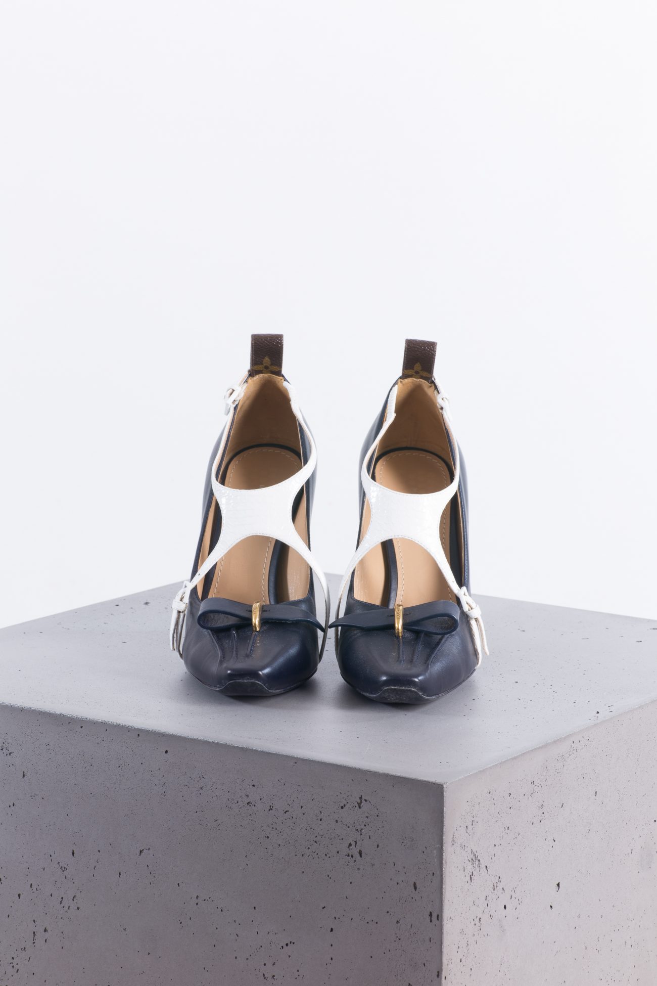 Louis Vuitton pumps from FW18 collection