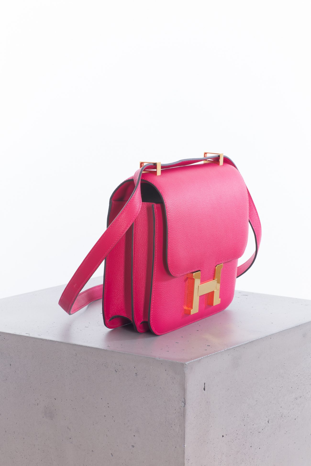 Hermes Constance 24 Evercolor leather in Rose Mexico