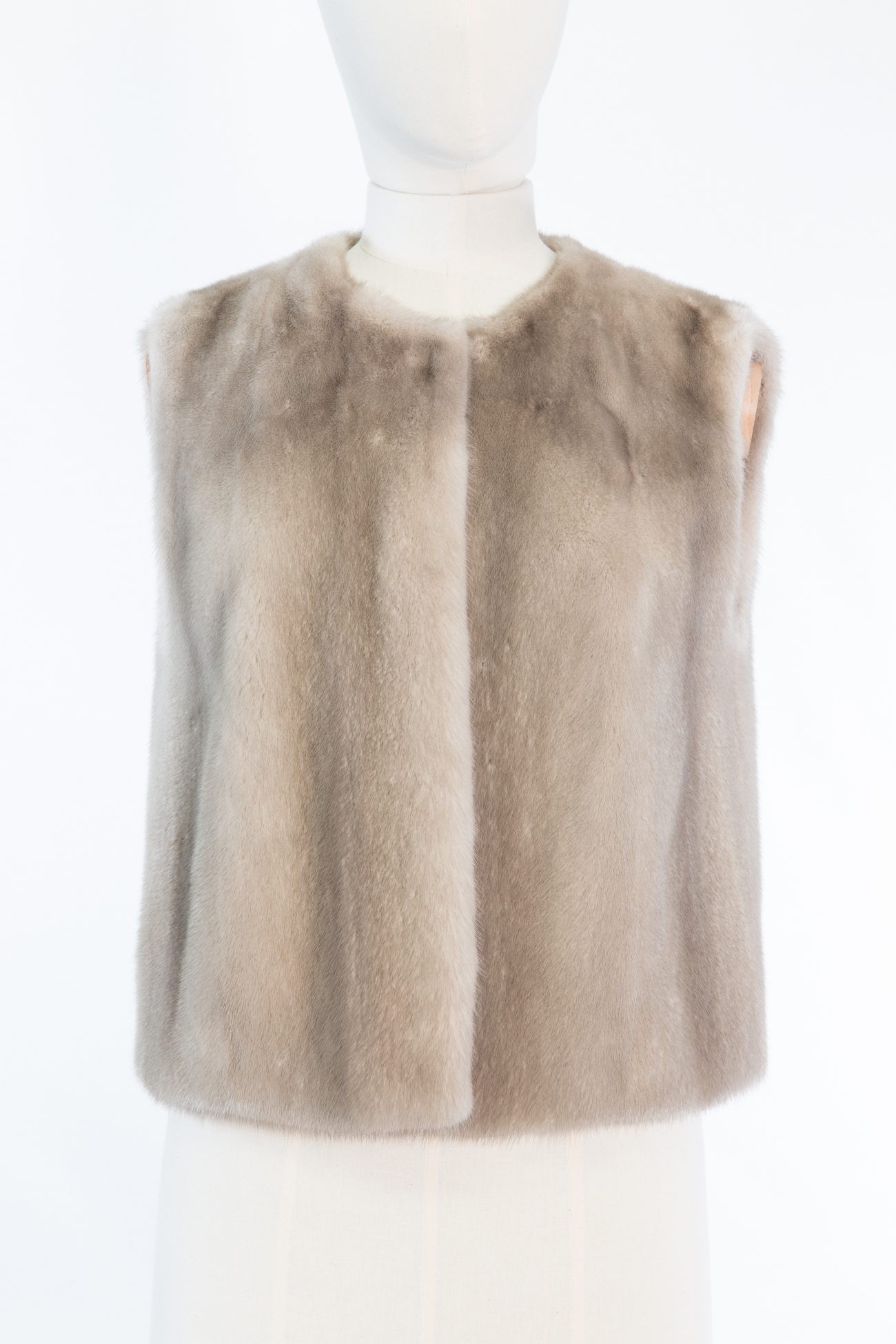 Brunello Cucinelli mink furl gillet, it42, beige