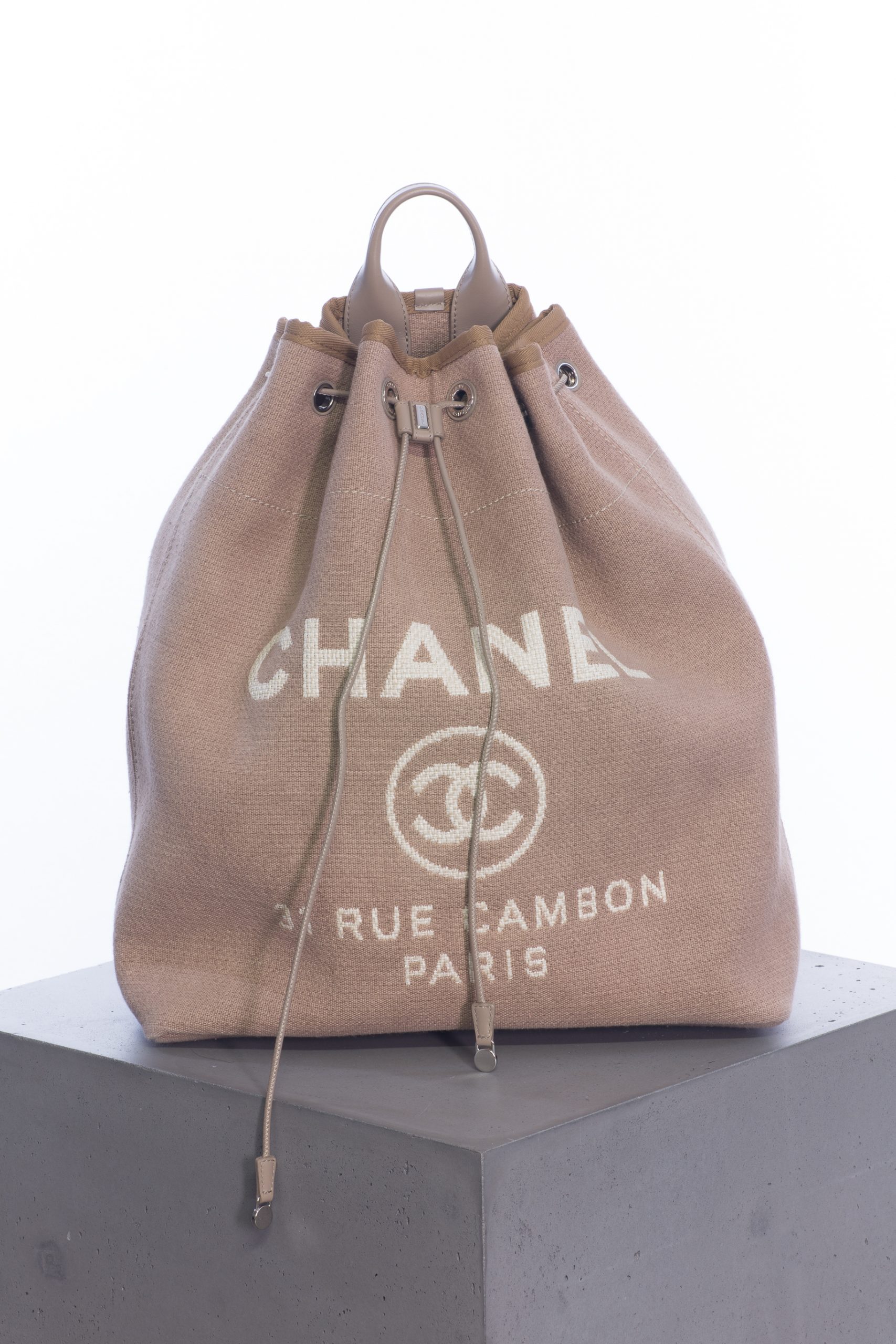 Chanel, Bag - Huntessa Luxury Online Consignment Boutique