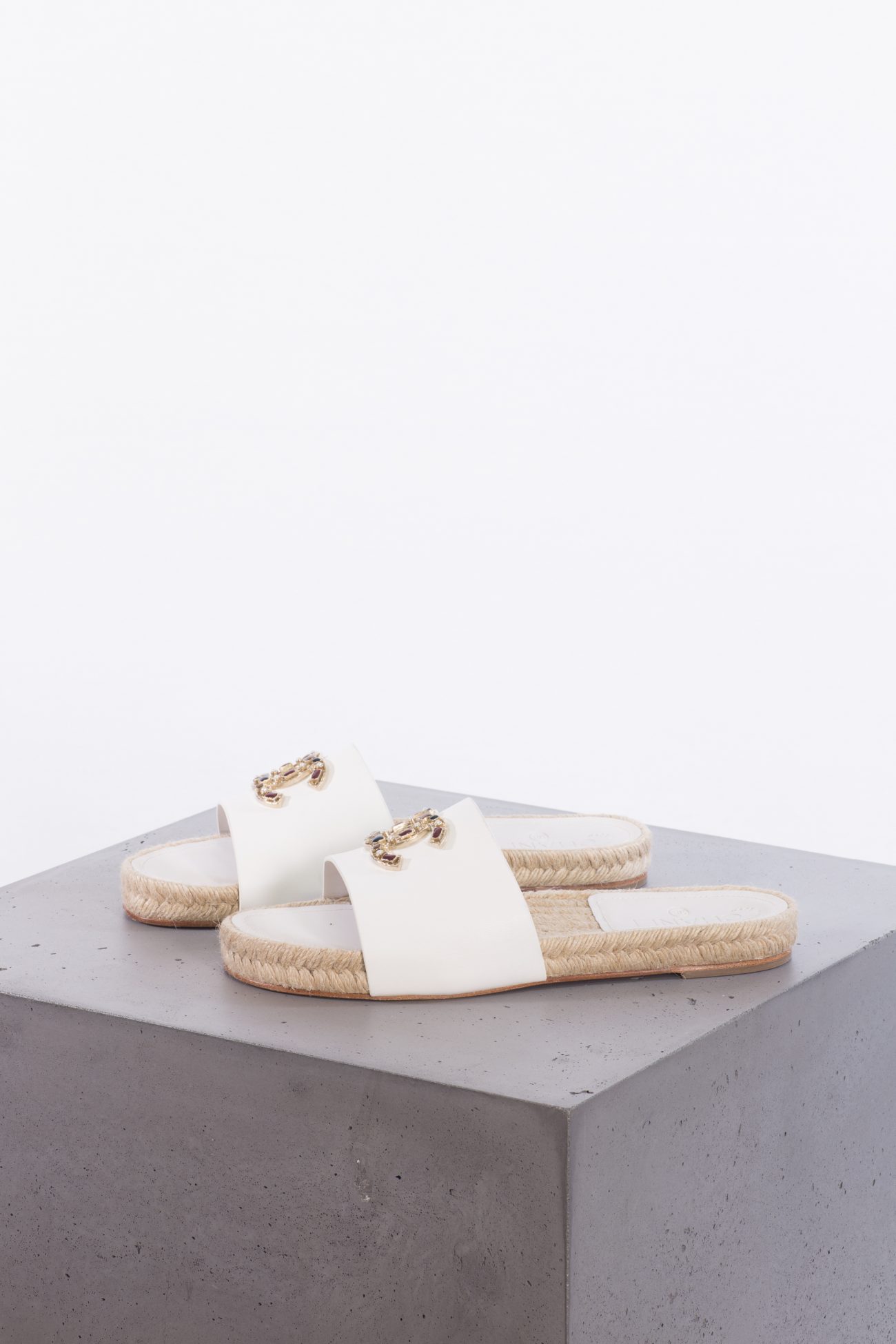 Chanel White Leather Embellished CC Flat Espadrille
