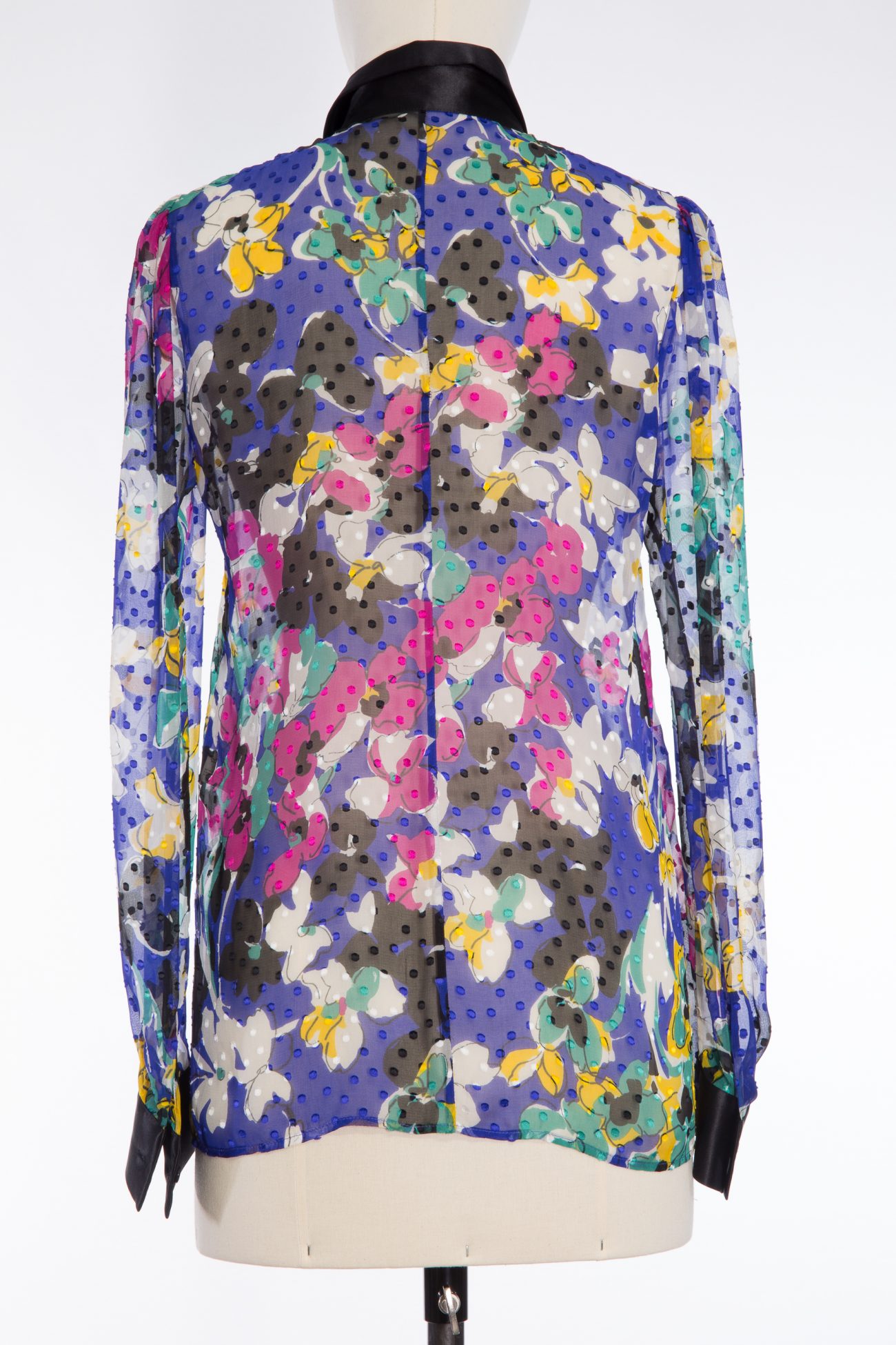 Dolce&Gabbana Silk blouse with long sleeves and floral  print