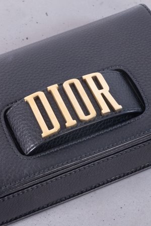 Christian Dior Medium Dior (R)evolution Flap Bag in Black