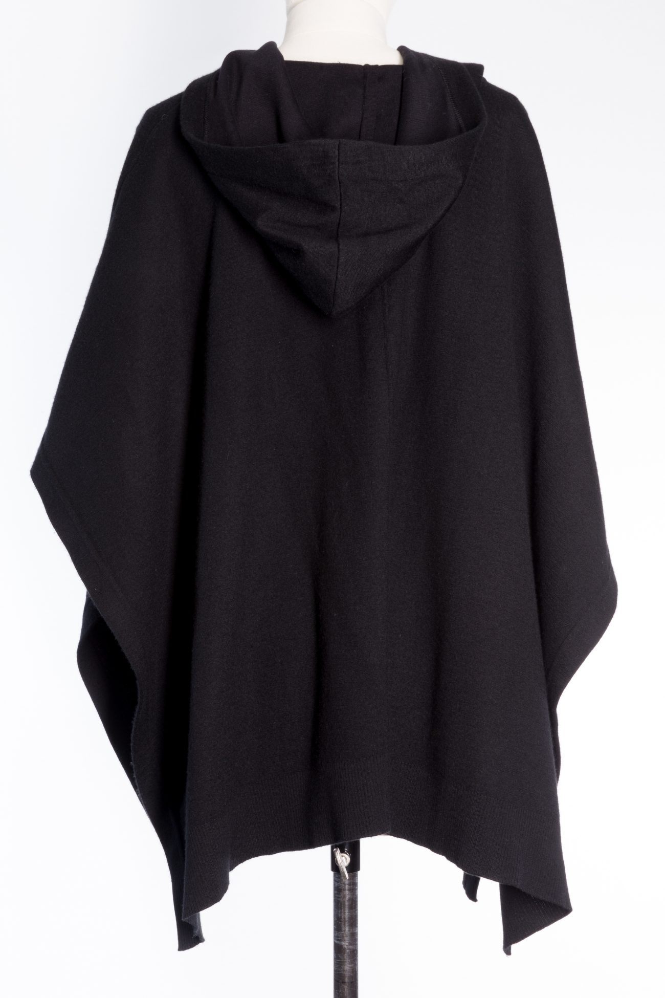 Louis Vuitton Cashmere Sweater-Cape in Black