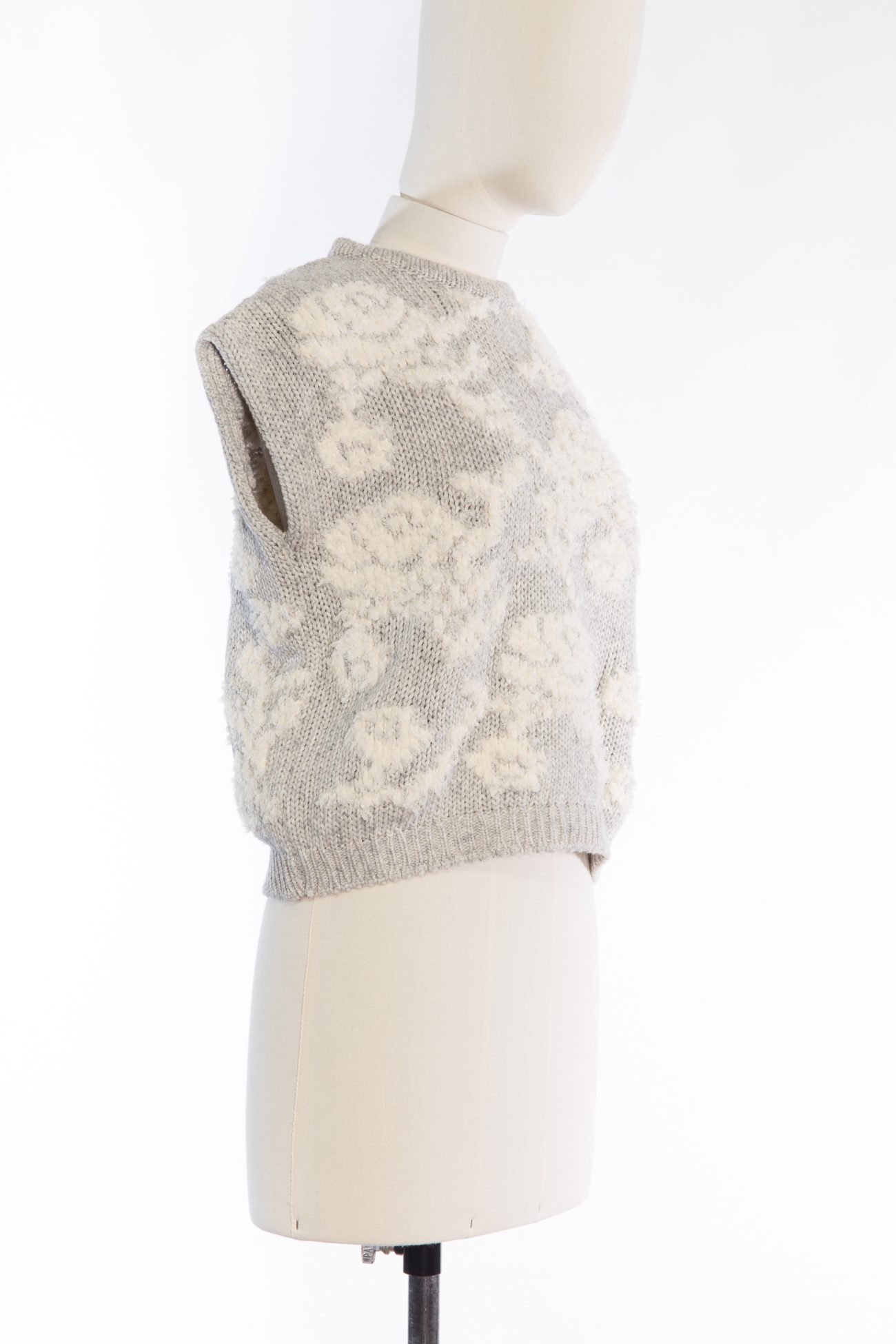 Brunello Cucinelli Knitted sweater with embroidered patterns