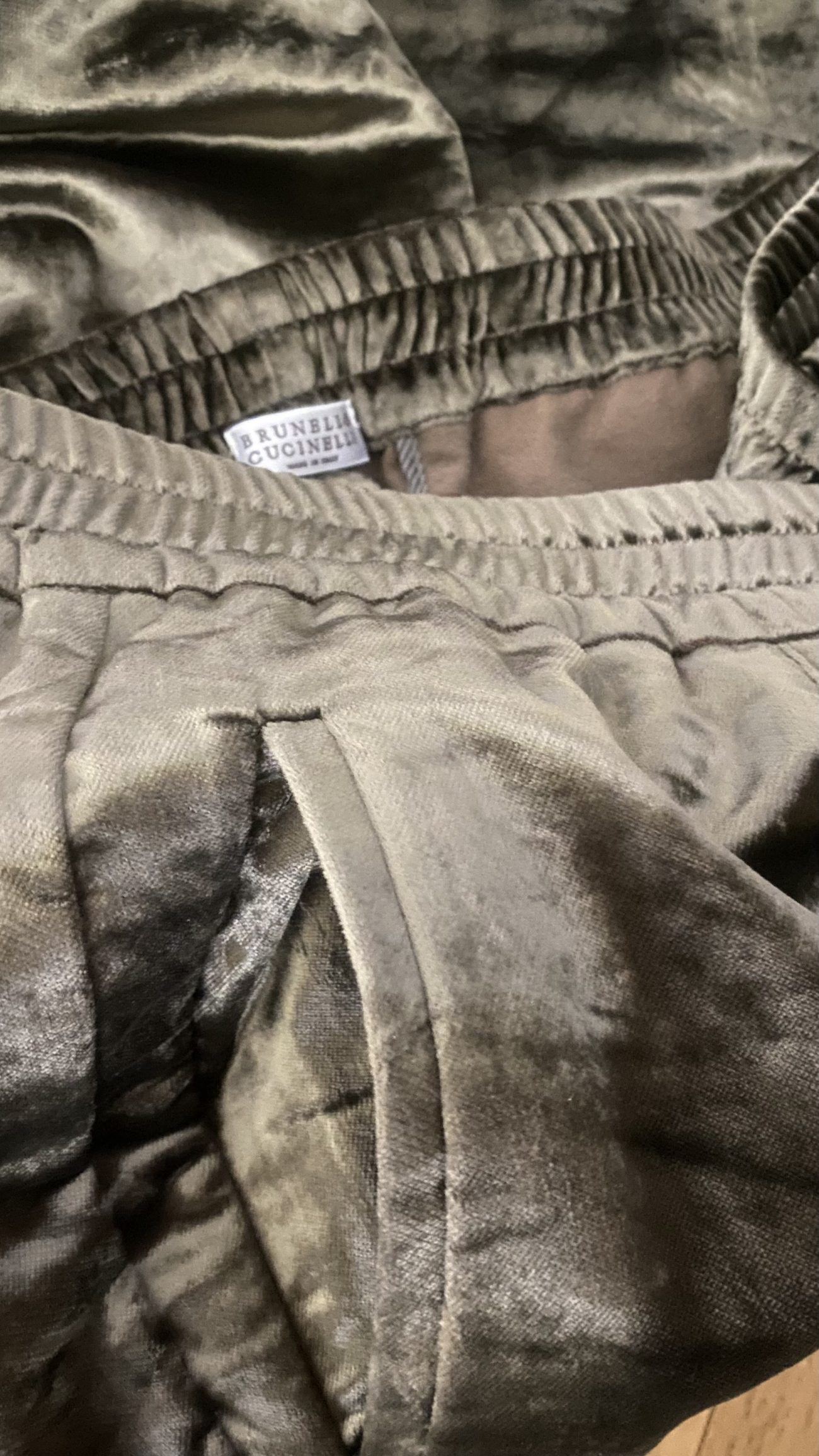 Brunello Cucinelli Cropped velvet-blend tapered pants