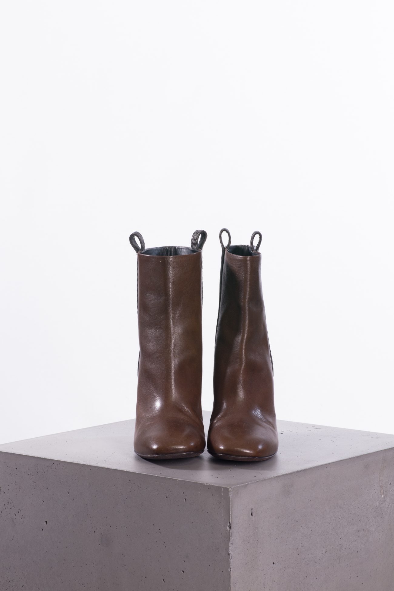 Brunello CucinelliBead-embellished leather ankle boots