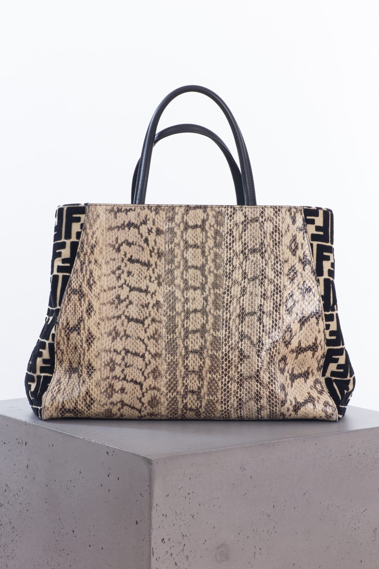 Fendi Bag Huntessa Luxury Online Consignment Boutique