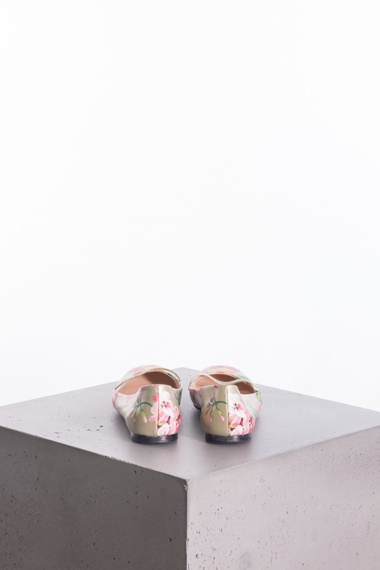 Gucci Multicolor floral printed leather blooms ballet flats