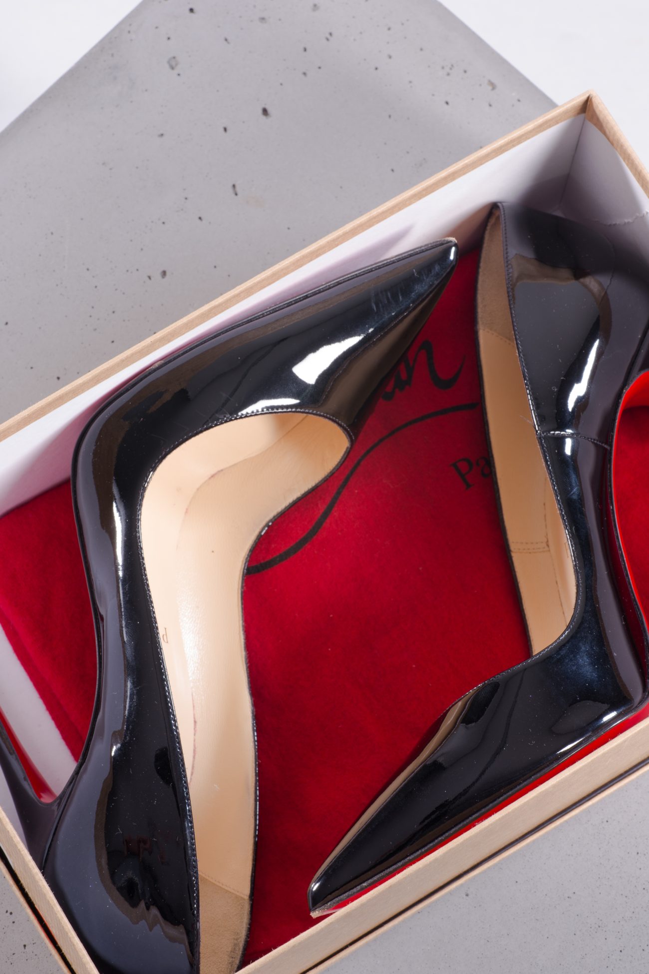Christian Louboutin So Kate in black