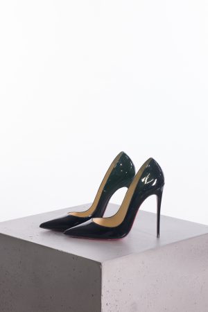 Christian Louboutin So Kate in black
