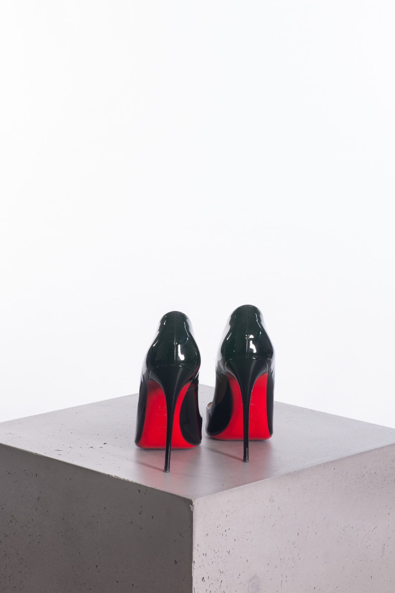Christian Louboutin So Kate in black