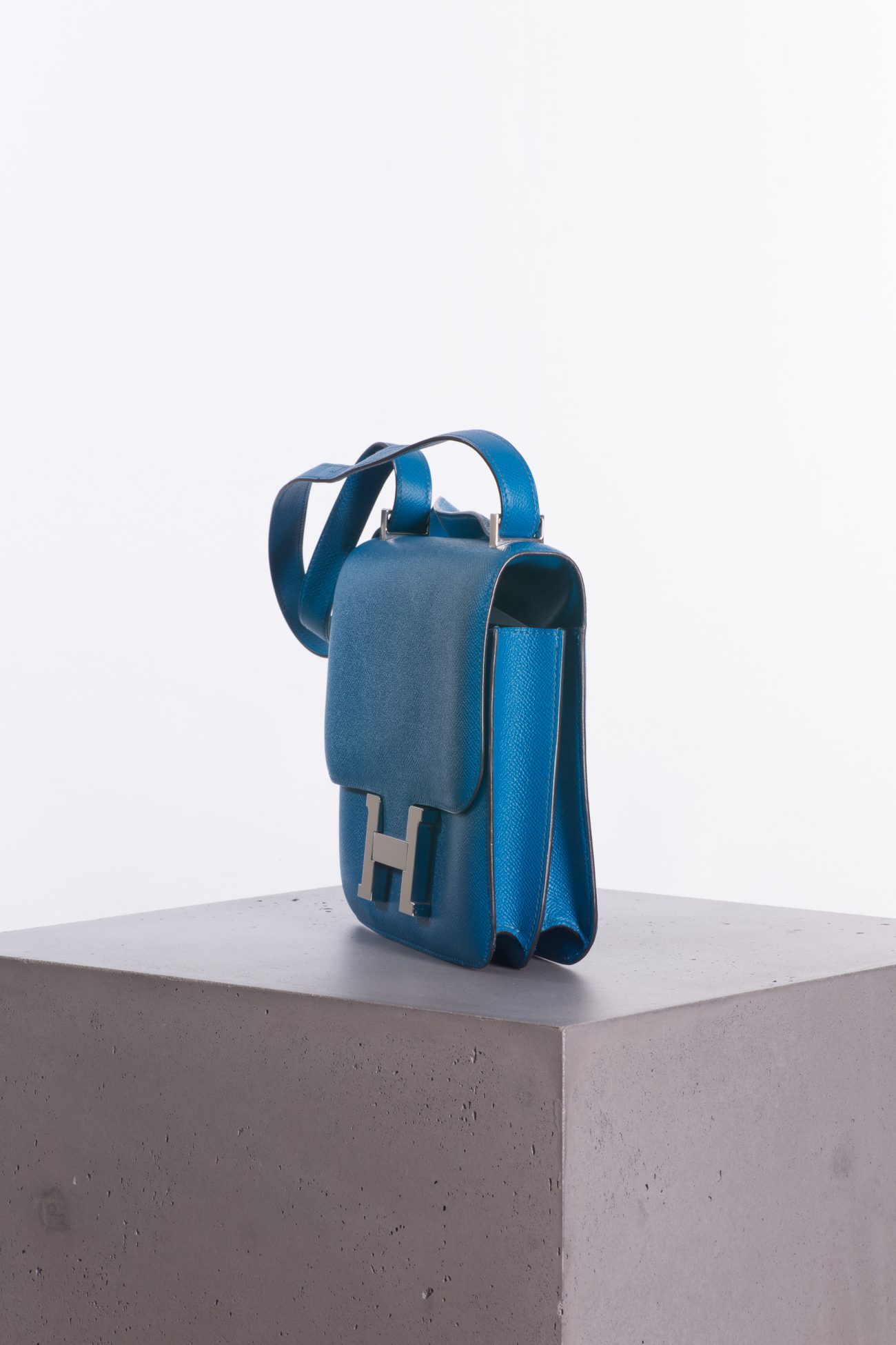 Hermes Constance 24 epsom leather in cobalt blue