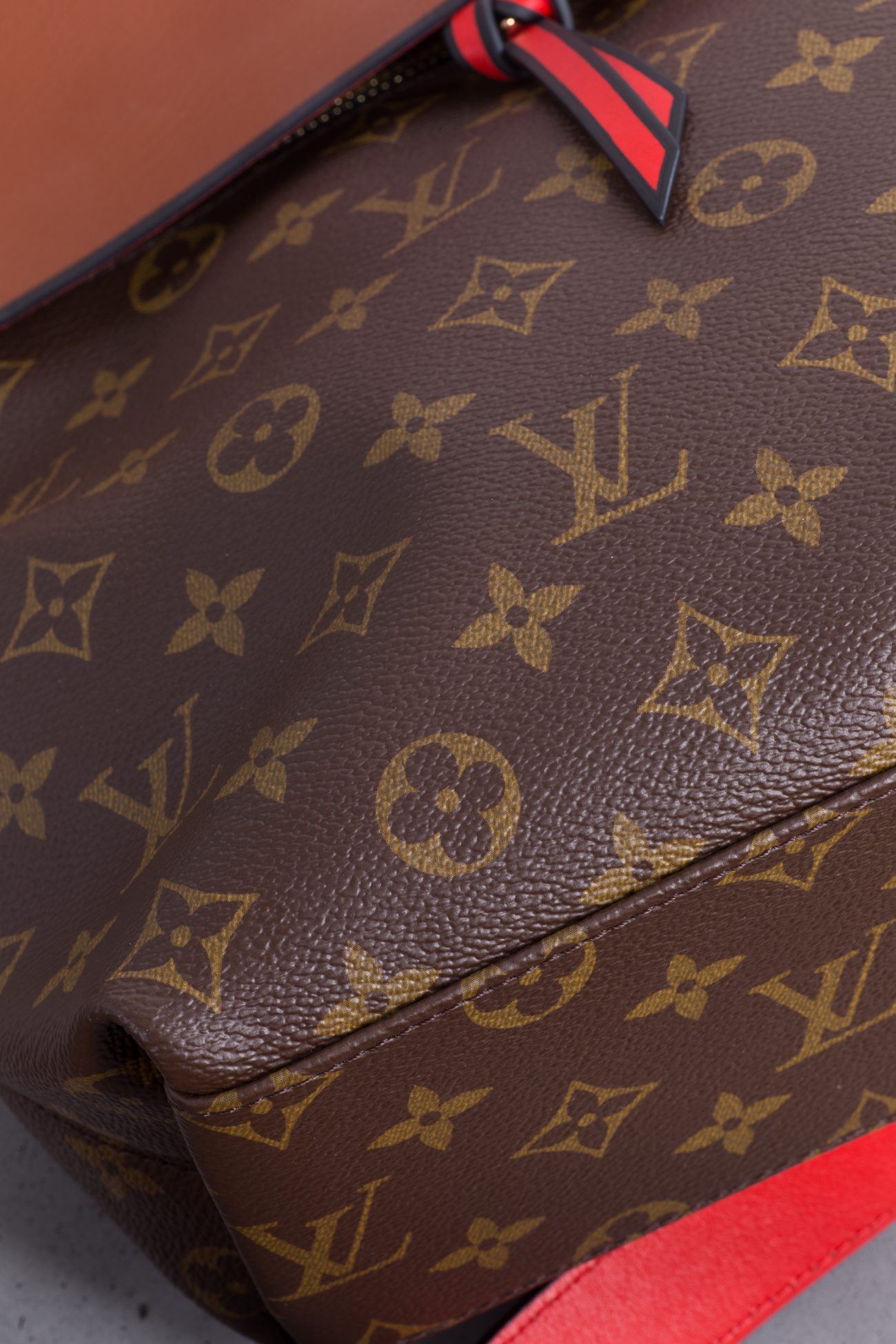 Louis Vuitton Caramel monogram canvas Tuileries besace bag