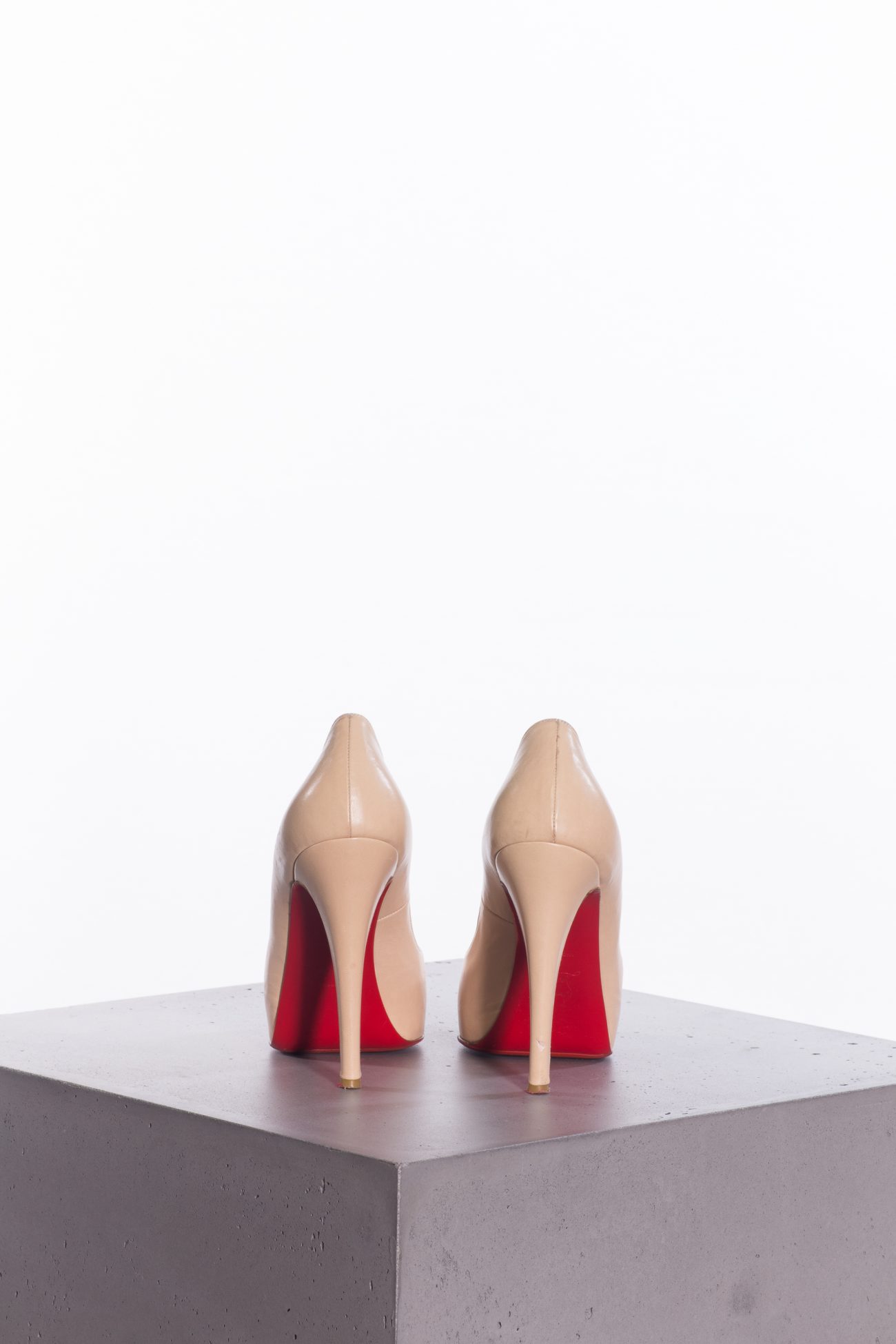 Christian Louboutin Very Privé 120 mm platform pumps in nude