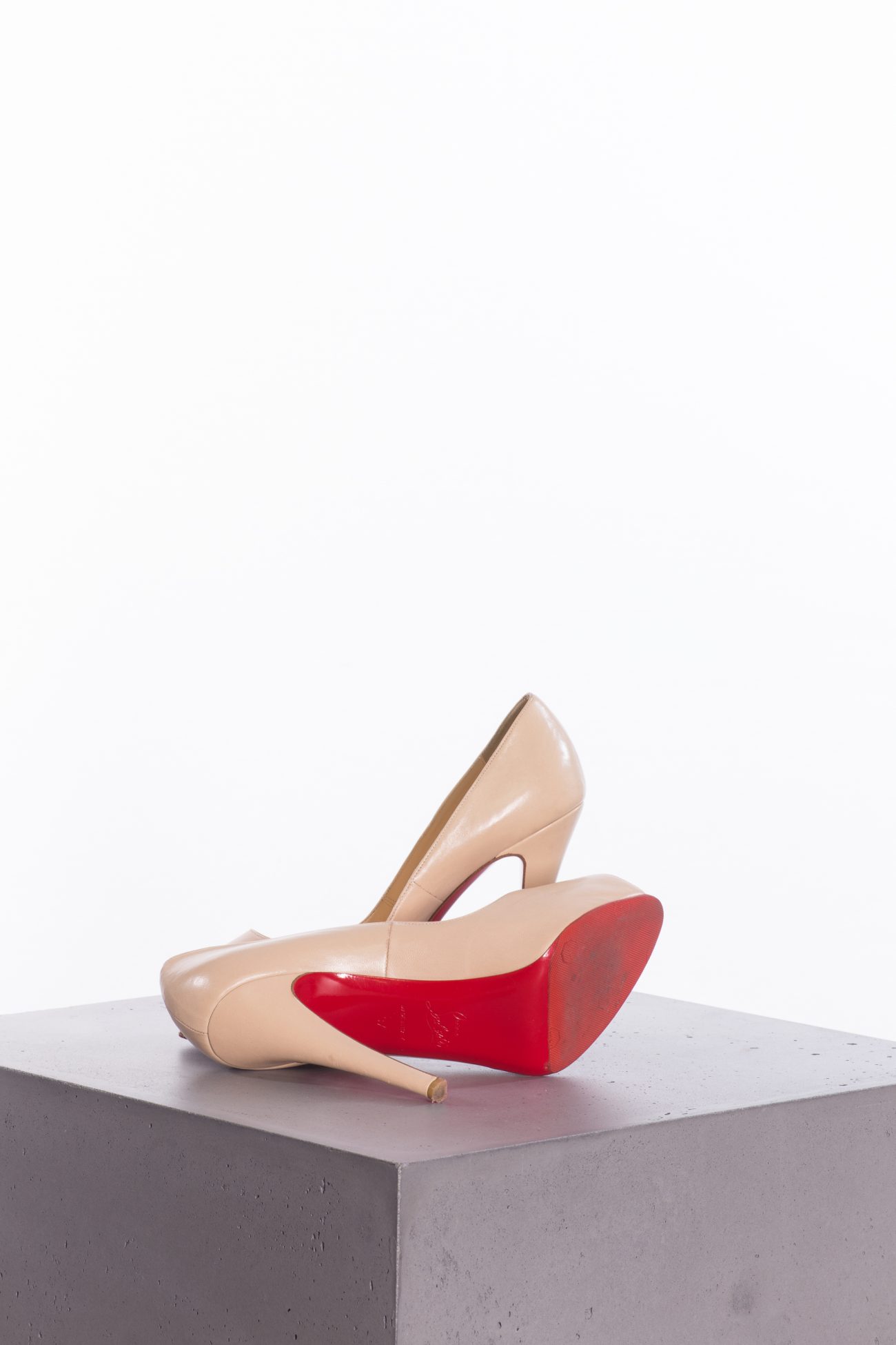 Christian Louboutin Very Privé 120 mm platform pumps in nude