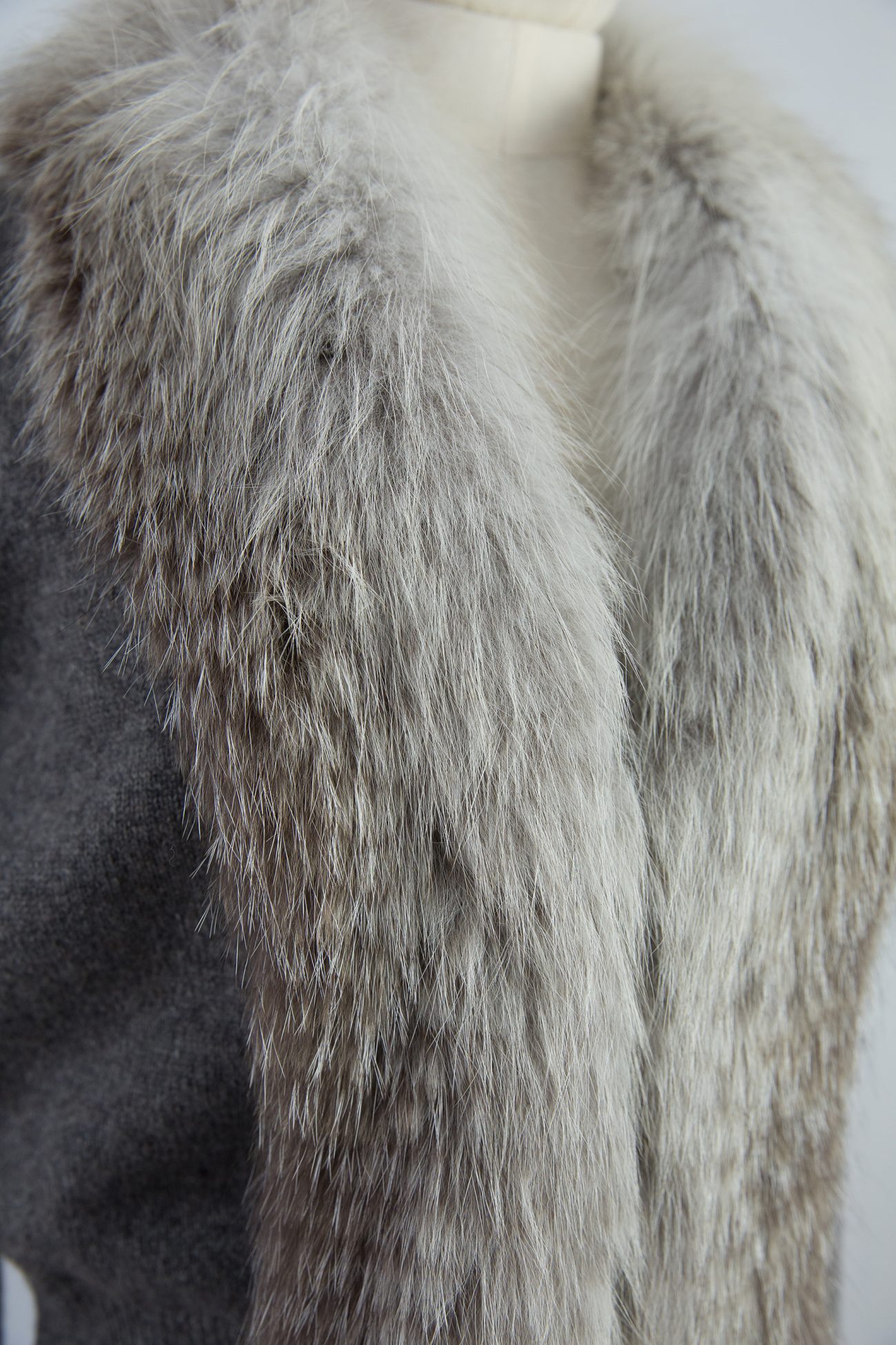 Ermanno Scervino Fur-Trimmed Cropped Cardigan