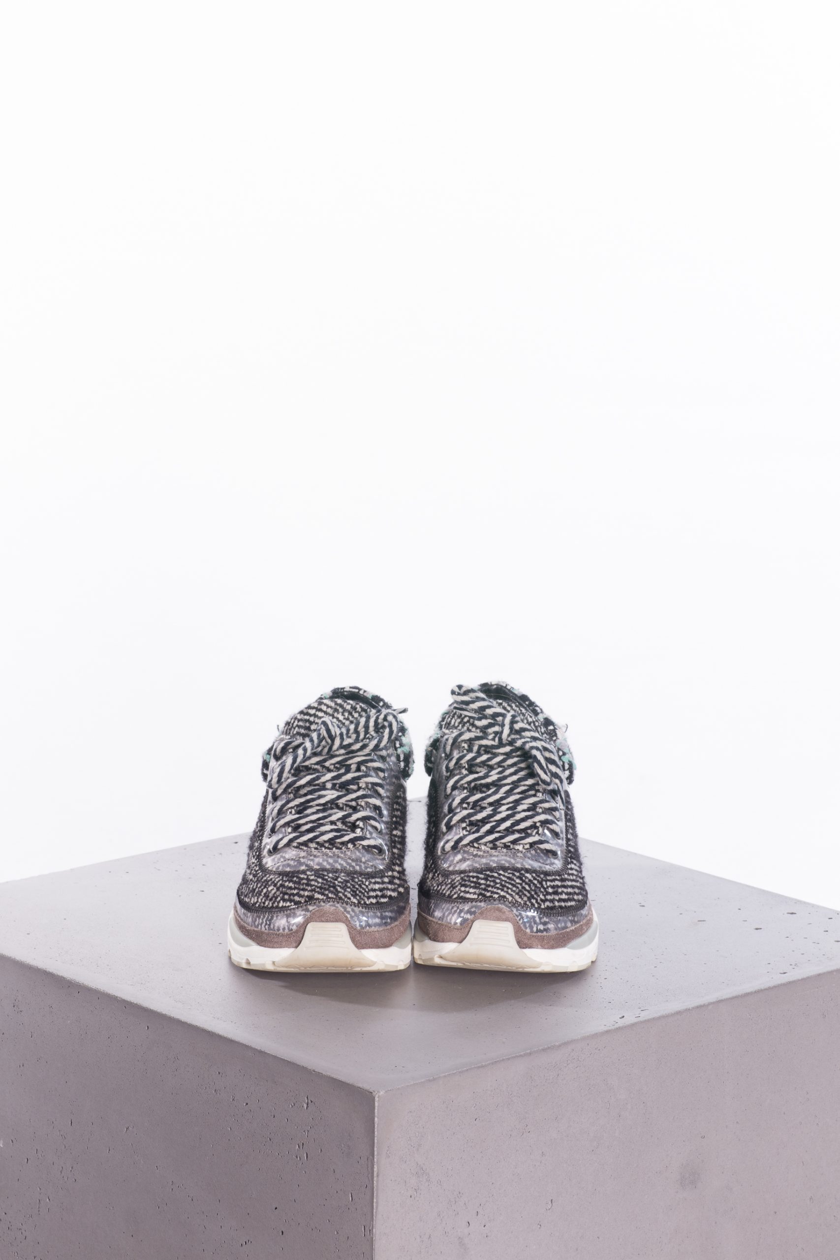 Chanel Sneakers, 37 - Huntessa Luxury Online Consignment Chanel Sneakers, 37 - Huntessa Luxury Online Consignment