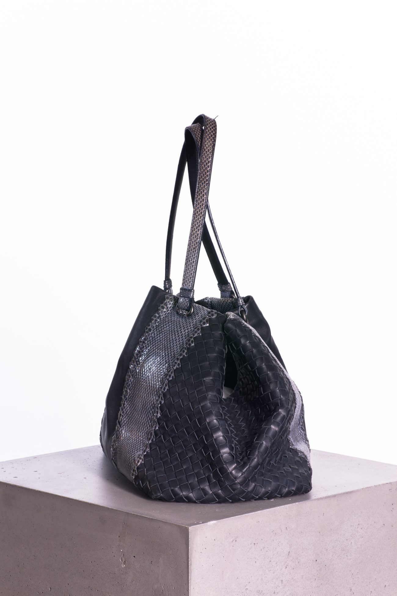 Bottega Veneta Navy blue intrecciato & snakeskin tote