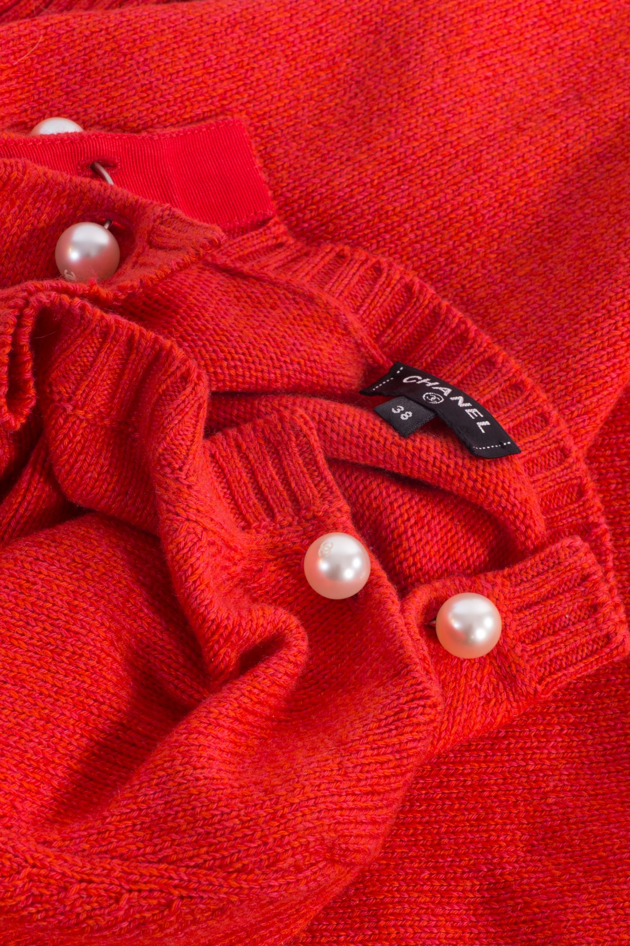ChanelCC pearls red cashmere sweater