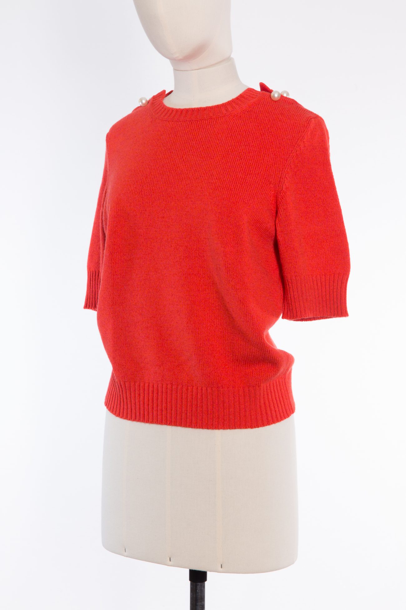 ChanelCC pearls red cashmere sweater
