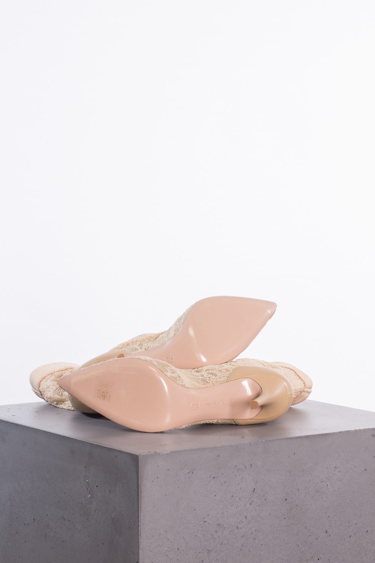 Gianvito Rossi Beige leather and lace ankle boots