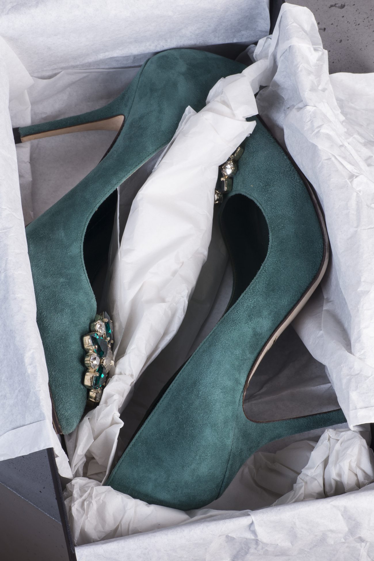 Dolce&Gabbana Crystal-embellished suede pumps