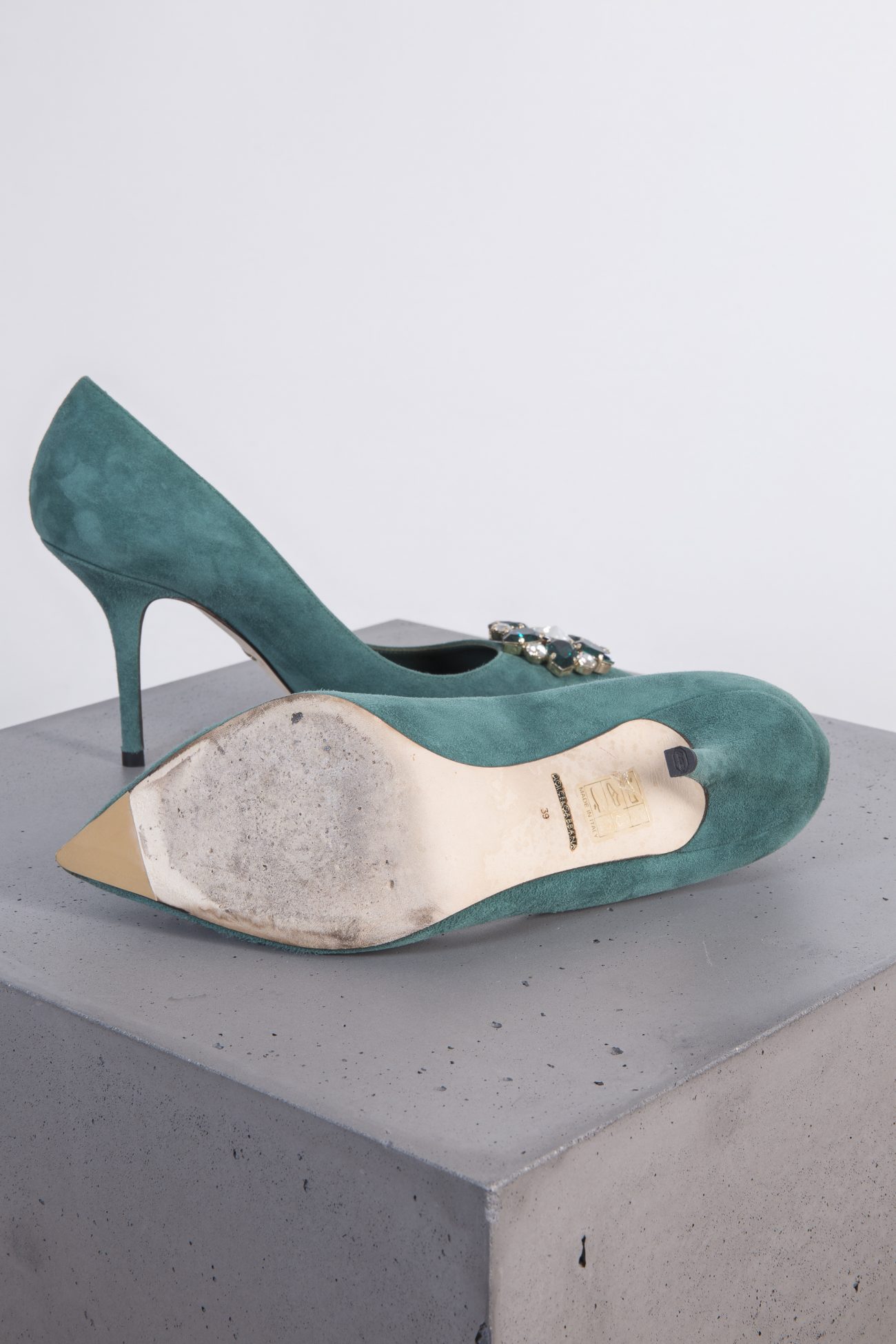Dolce&Gabbana Crystal-embellished suede pumps