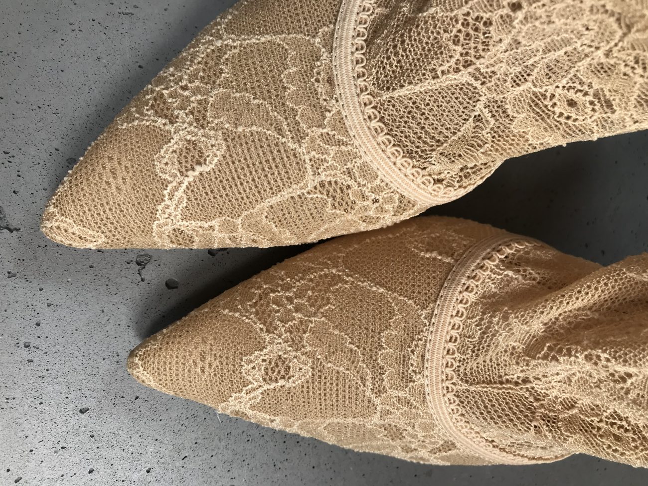 Gianvito Rossi Beige leather and lace ankle boots
