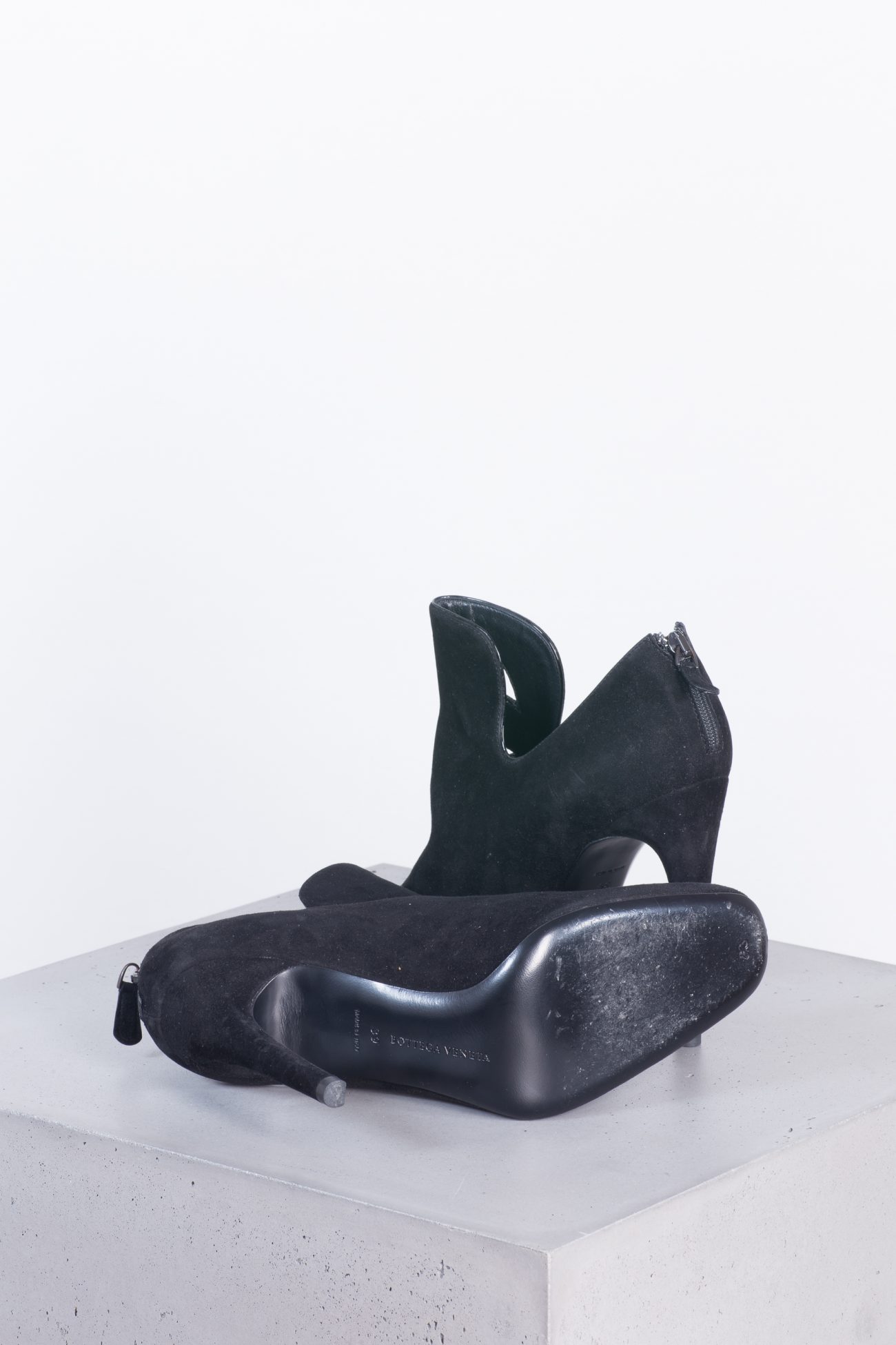 Bottega Veneta Shoes Black suede cutout shoes