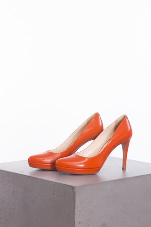 Prada Brick red patent leather rounded toe pumps