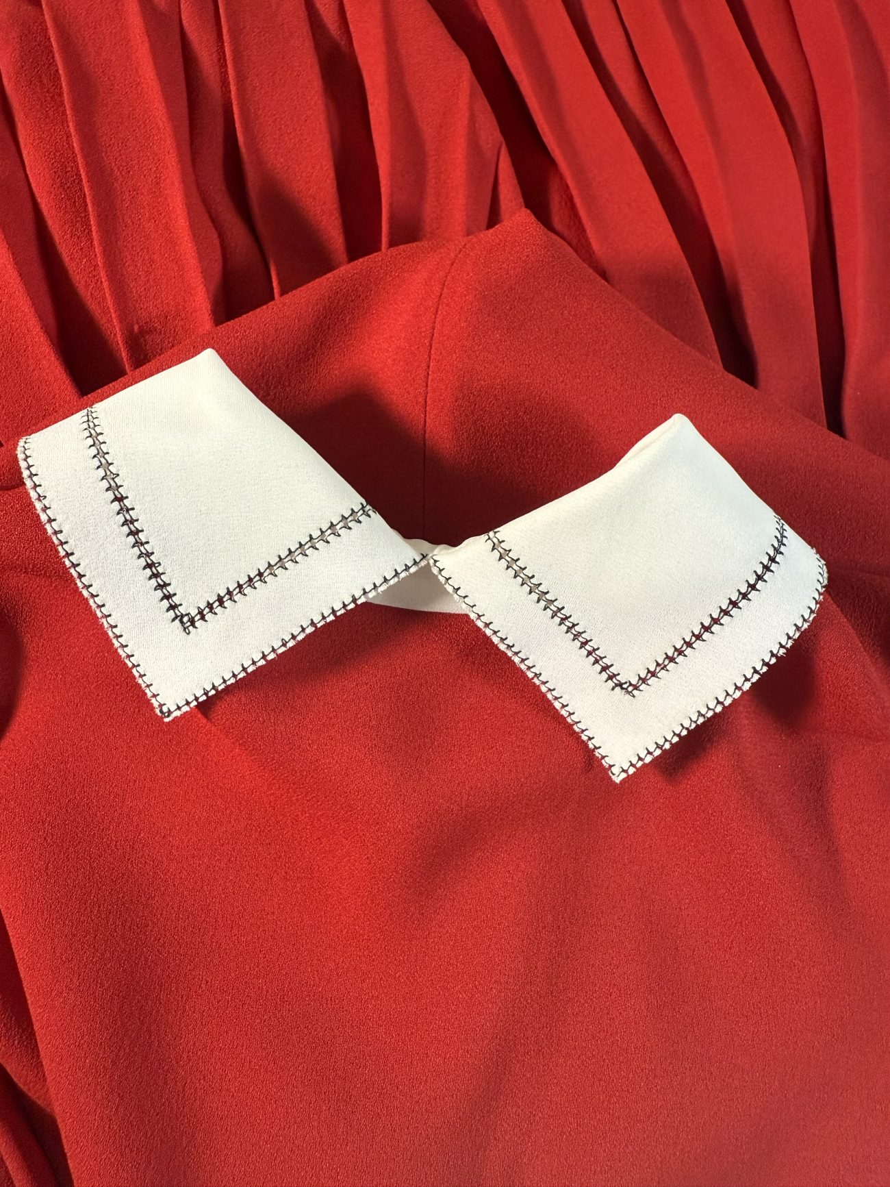 Christian Dior Silk red mini dress with pleated skirt & white collar