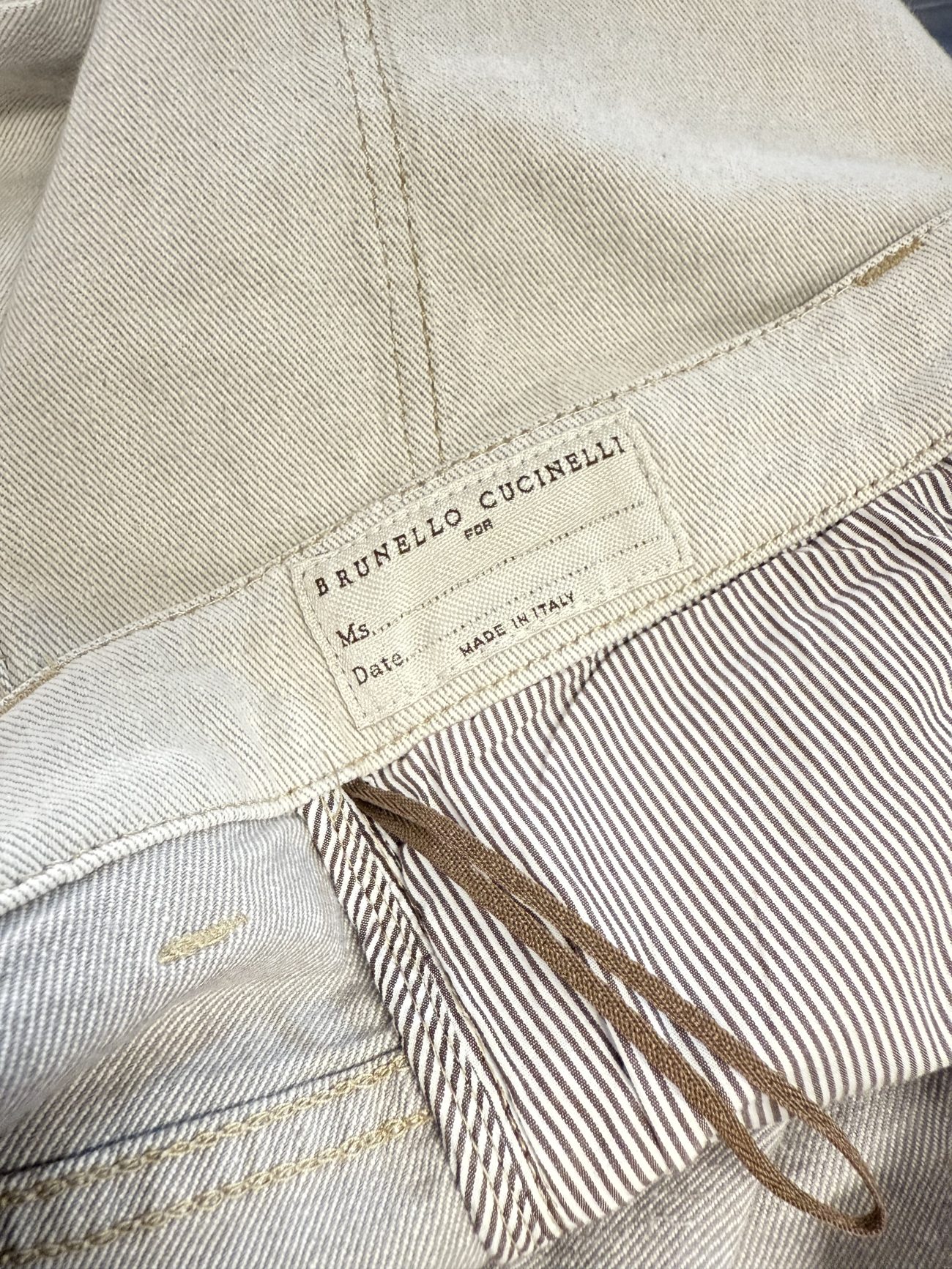 Brunello Cucinelli  Cropped jeans in light grey