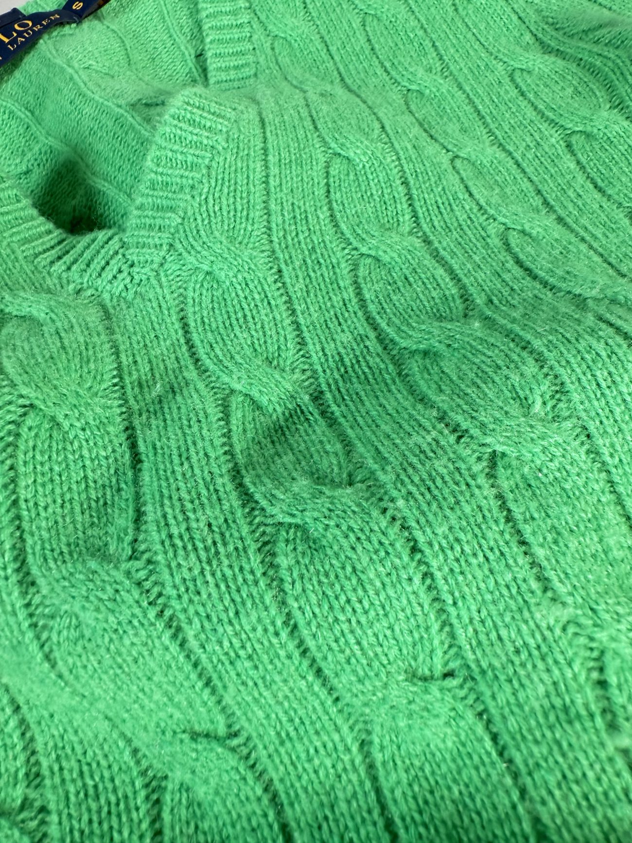 Ralph Lauren Signature cable-knit cashmere sweater