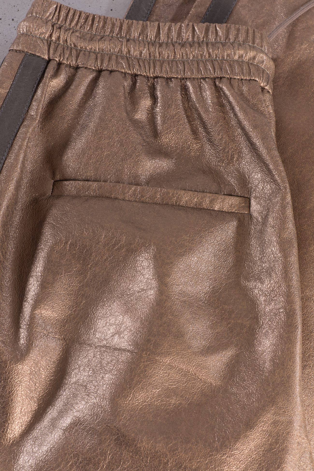 BRUNELLO CUCINELLI Cropped metallic straight-leg leather pants BRUNELLO CUCINELLI Cropped metallic straight-leg leather pants