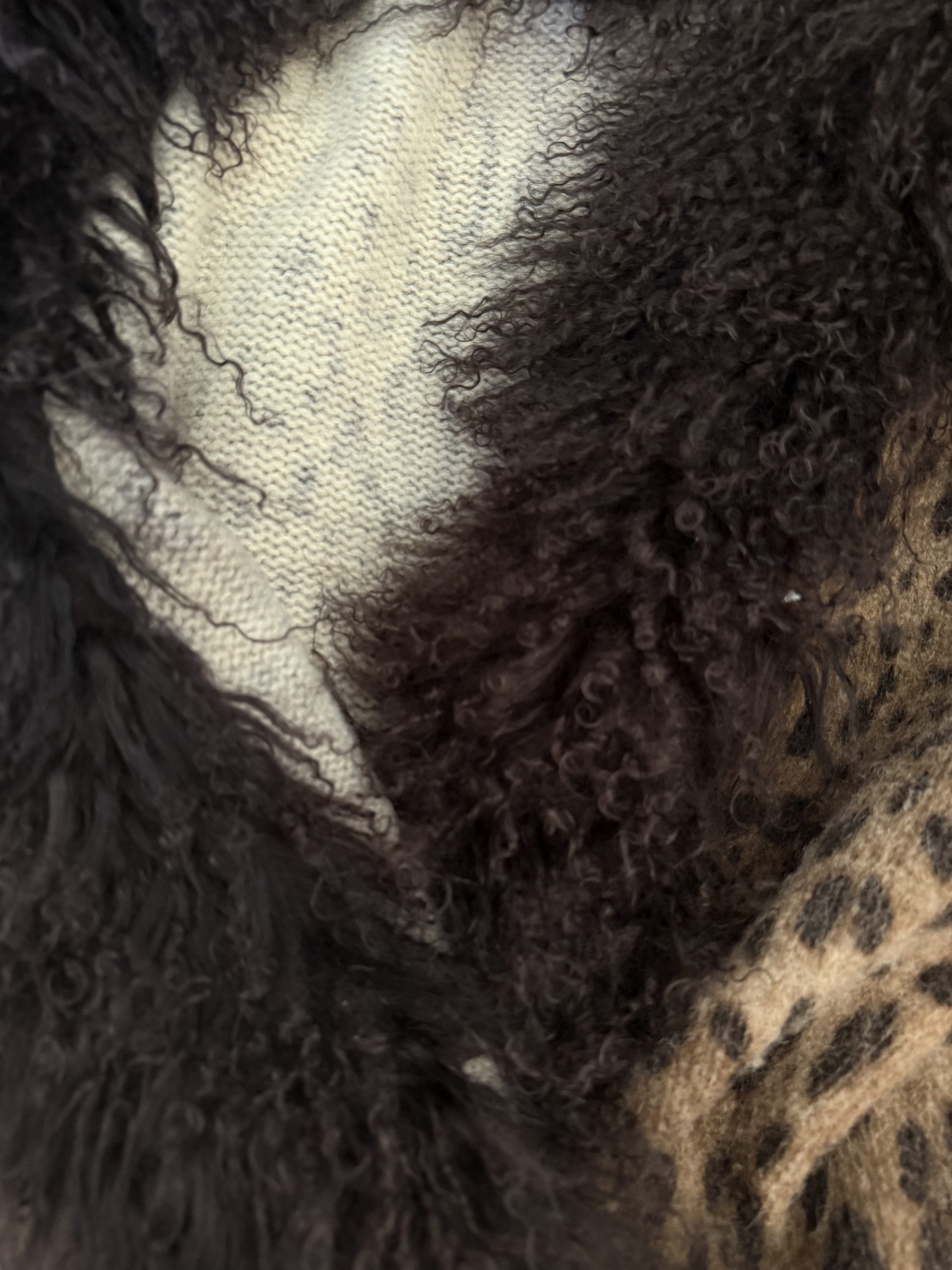 Warm wool long Leopard Print Cardigan by Dolce & Gabbana Warm wool long Leopard Print Cardigan by Dolce & Gabbana