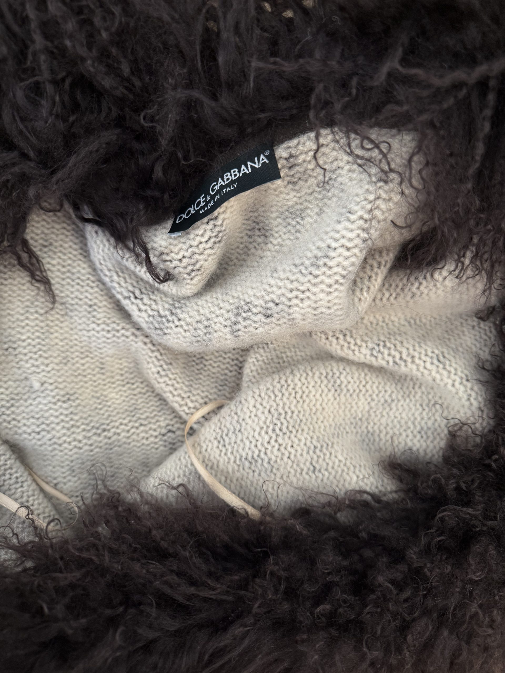 Warm wool long Leopard Print Cardigan by Dolce & Gabbana Warm wool long Leopard Print Cardigan by Dolce & Gabbana