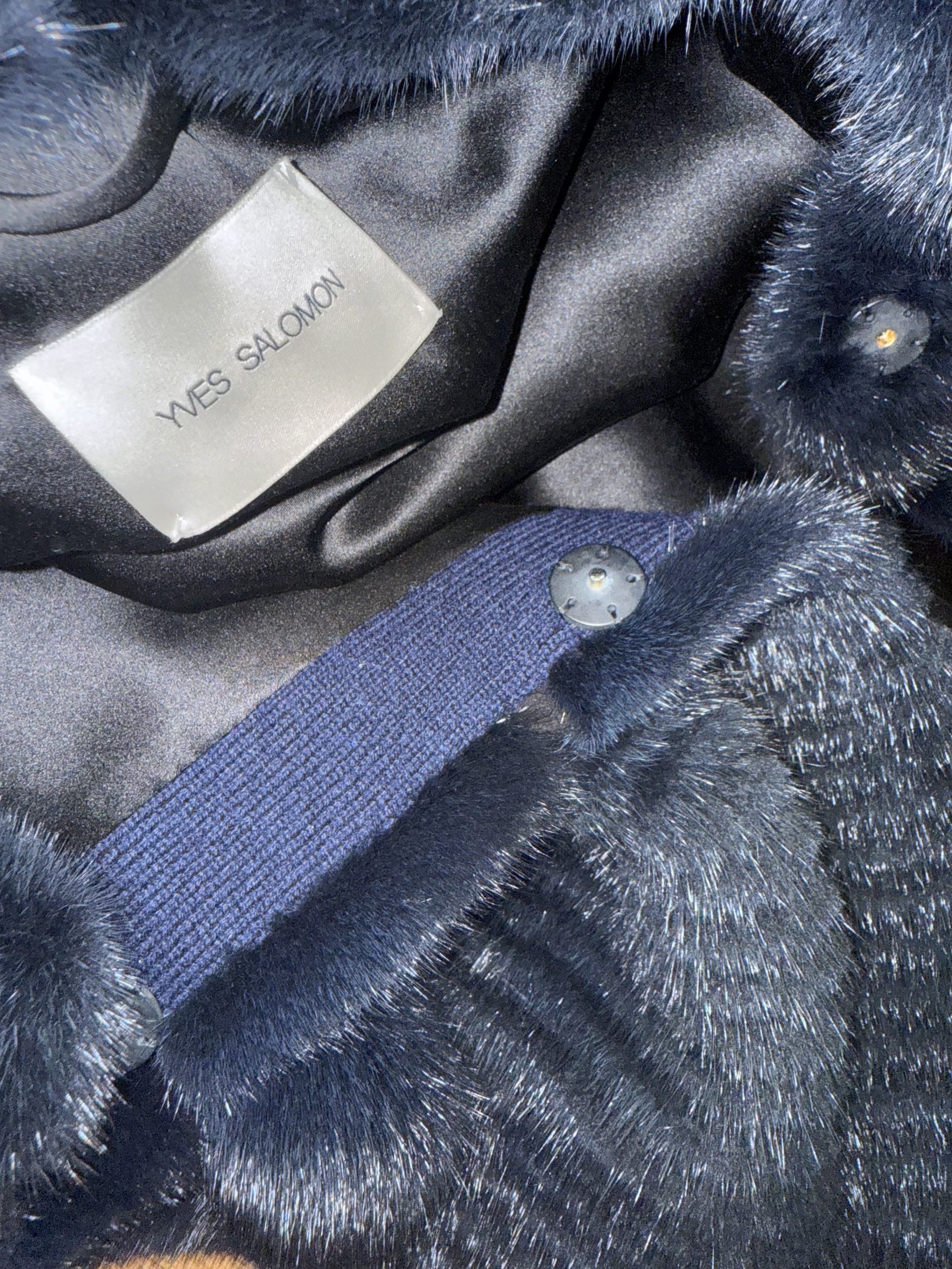 Yves SalomonLuxury dark-navy mink fur jacket with cashmere blend lining