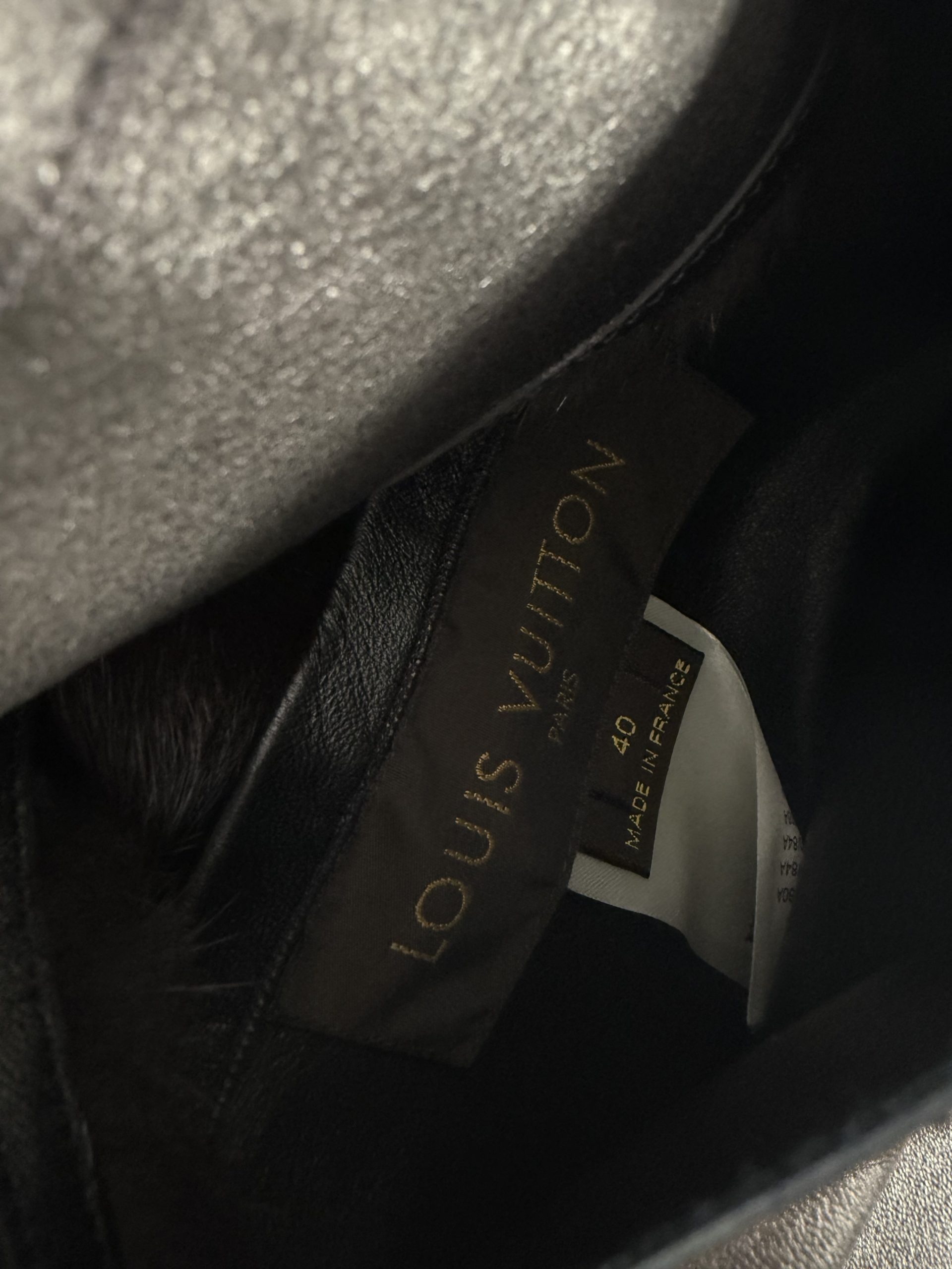 Louis Vuitton Limited Edition Reversible Mink Fur & Leather Belted Coat Louis Vuitton Limited Edition Reversible Mink Fur & Leather Belted Coat