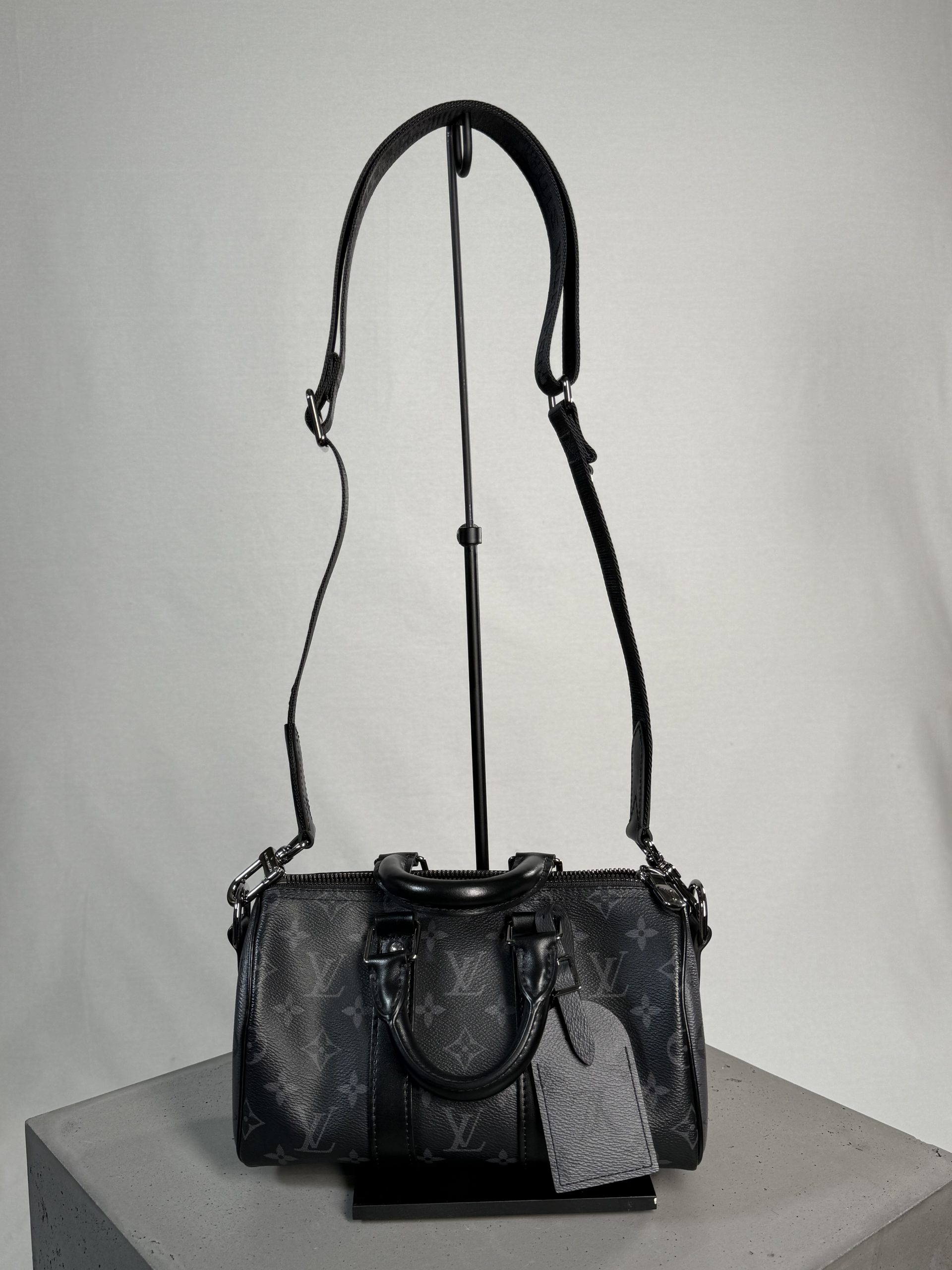 Louis Vuitton Keepall Bandoulière 25