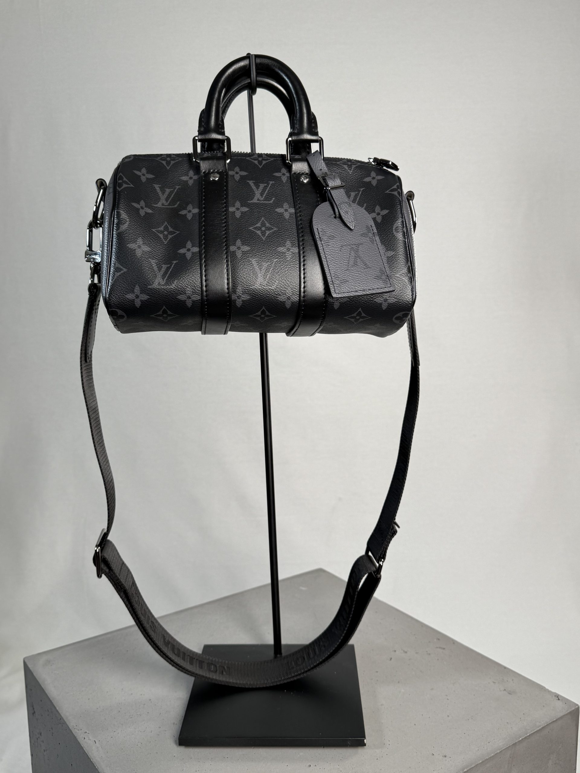 Louis Vuitton Keepall Bandoulière 25