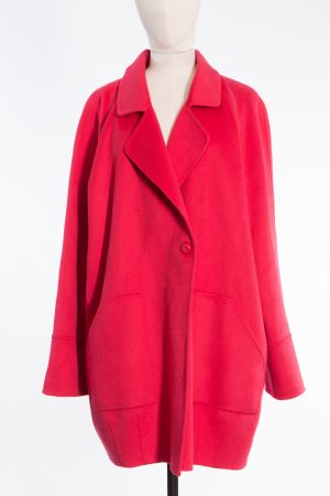 Elegant Scarlet Cashmere Coat – Iris von Arnim